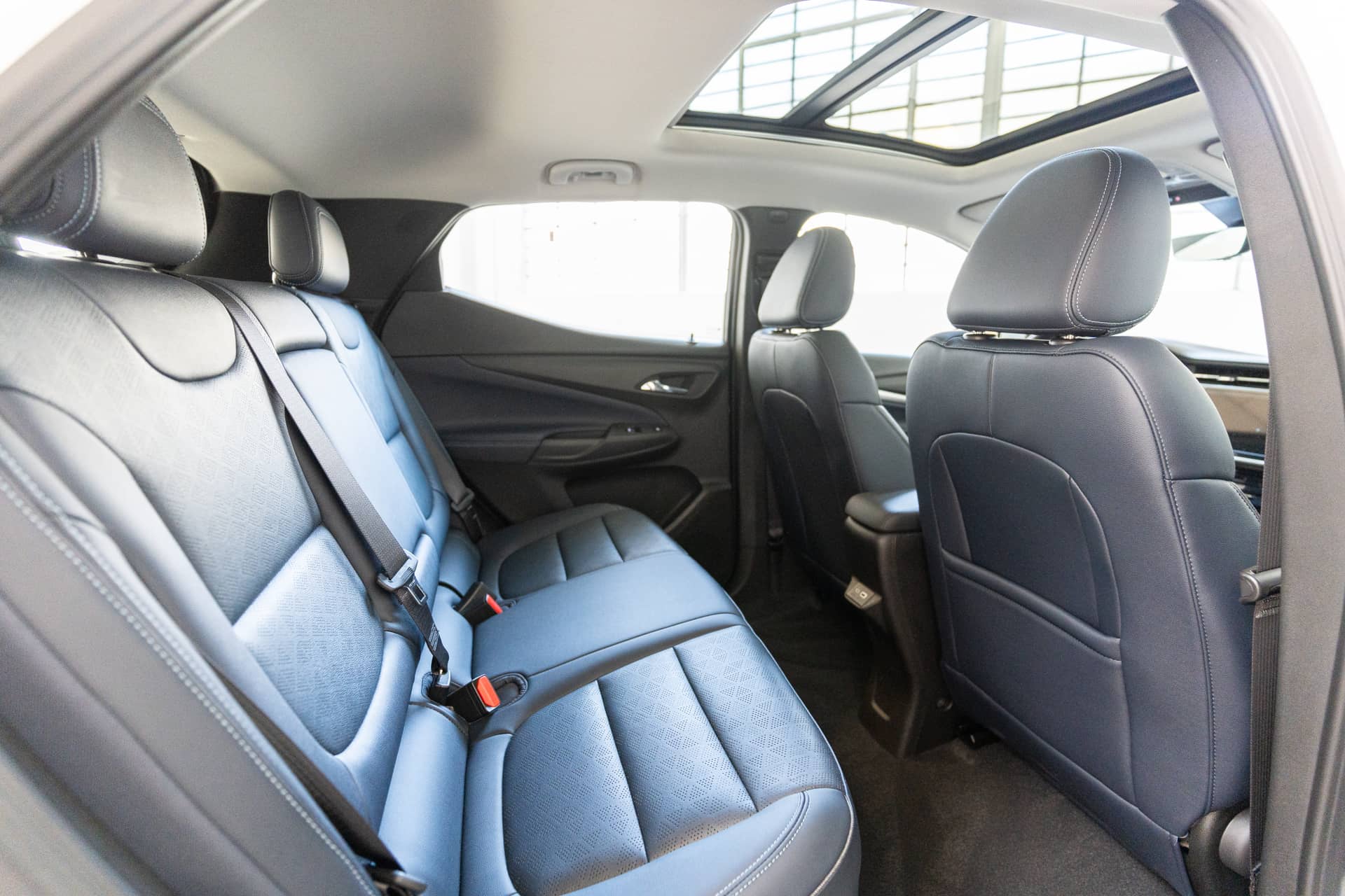 EverCars Co. vehicle image 17 for Chevrolet Bolt EUV -  Premier on EverCars Co.