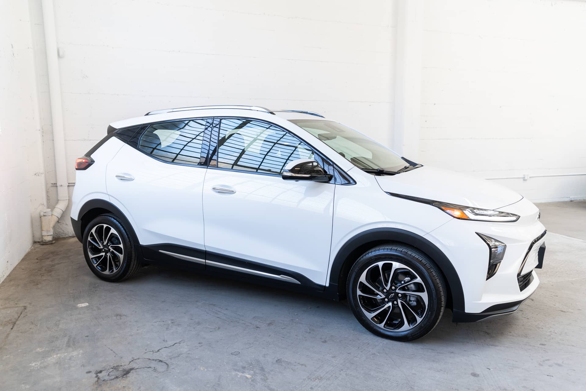 EverCars Co. vehicle image 5 for Chevrolet Bolt EUV -  Premier on EverCars Co.