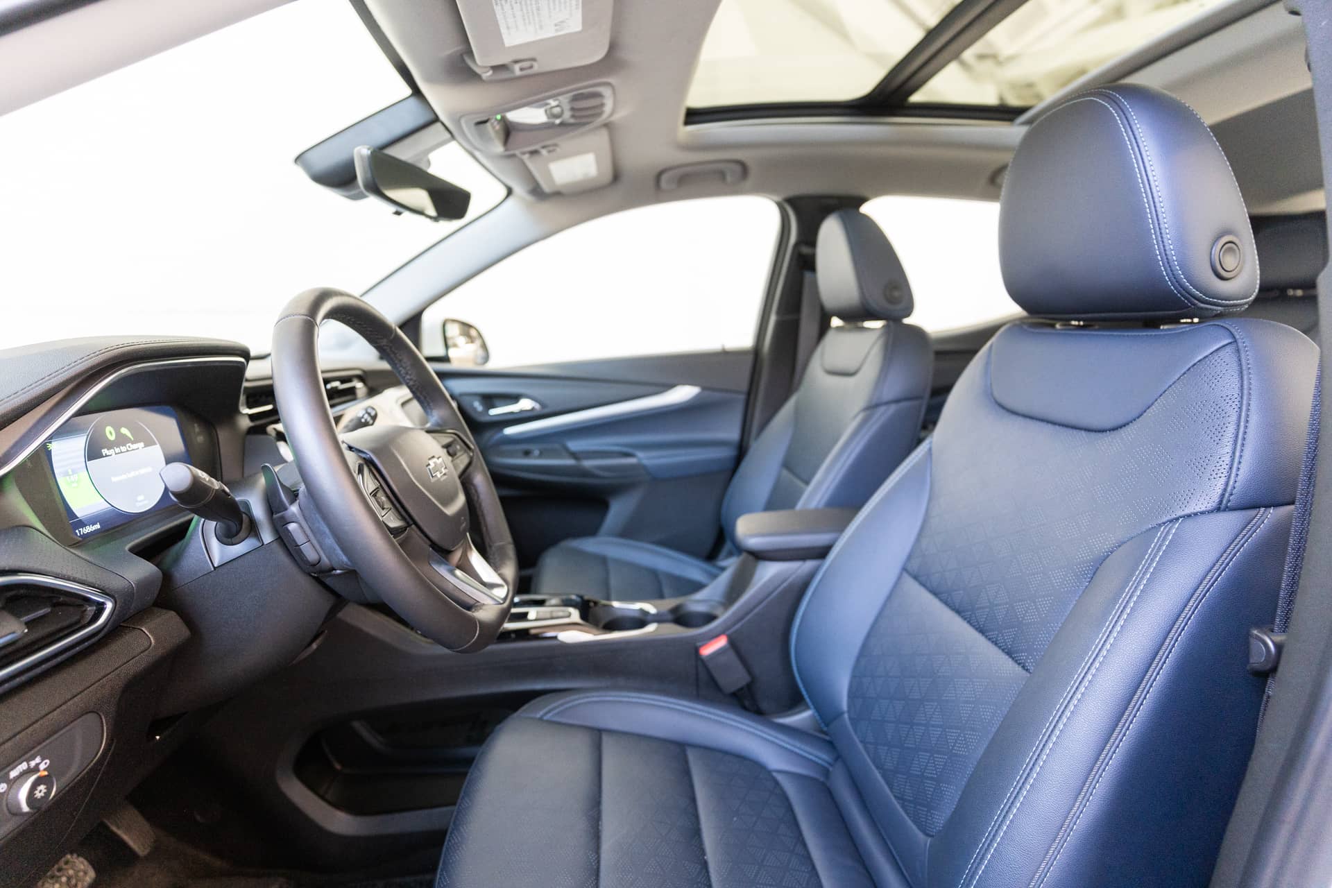 EverCars Co. vehicle image 14 for Chevrolet Bolt EUV -  Premier on EverCars Co.