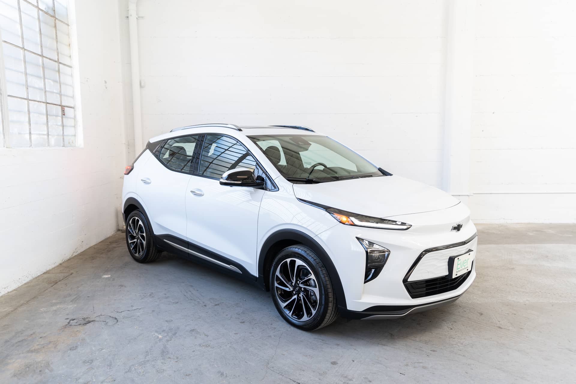 EverCars Co. vehicle image 4 for Chevrolet Bolt EUV -  Premier on EverCars Co.