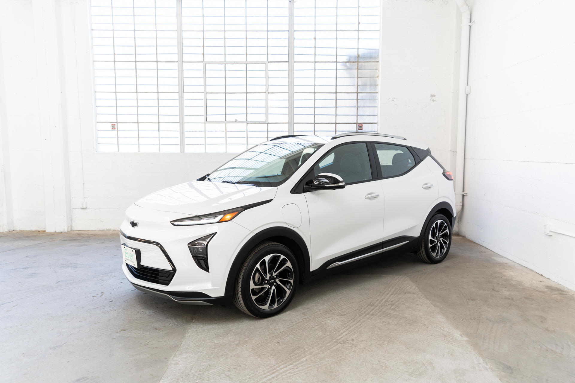 EverCars Co. vehicle image 2 for Chevrolet Bolt EUV -  Premier on EverCars Co.
