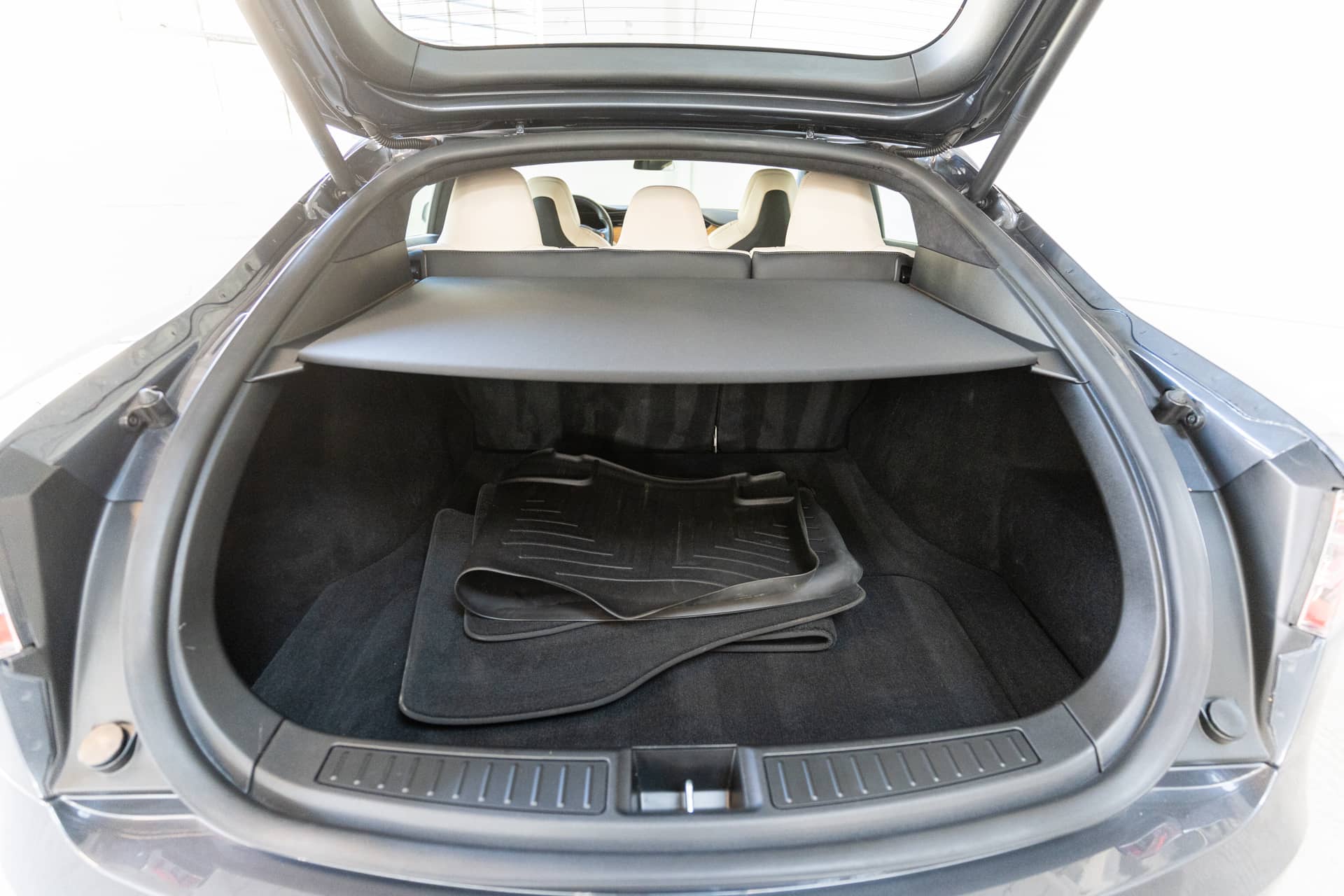 EverCars Co. vehicle image 20 for Tesla Model S -  Long Range on EverCars Co.