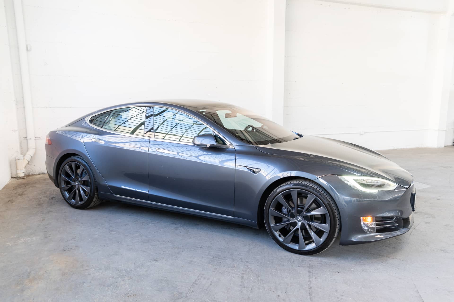 EverCars Co. vehicle image 5 for Tesla Model S -  Long Range on EverCars Co.