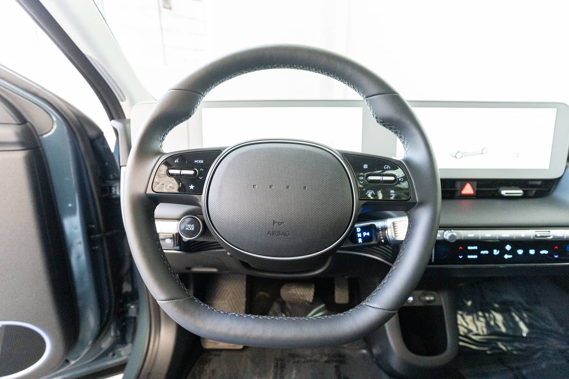 EverCars Co. vehicle image 19 for Hyundai IONIQ 5 -  Limited on EverCars Co.