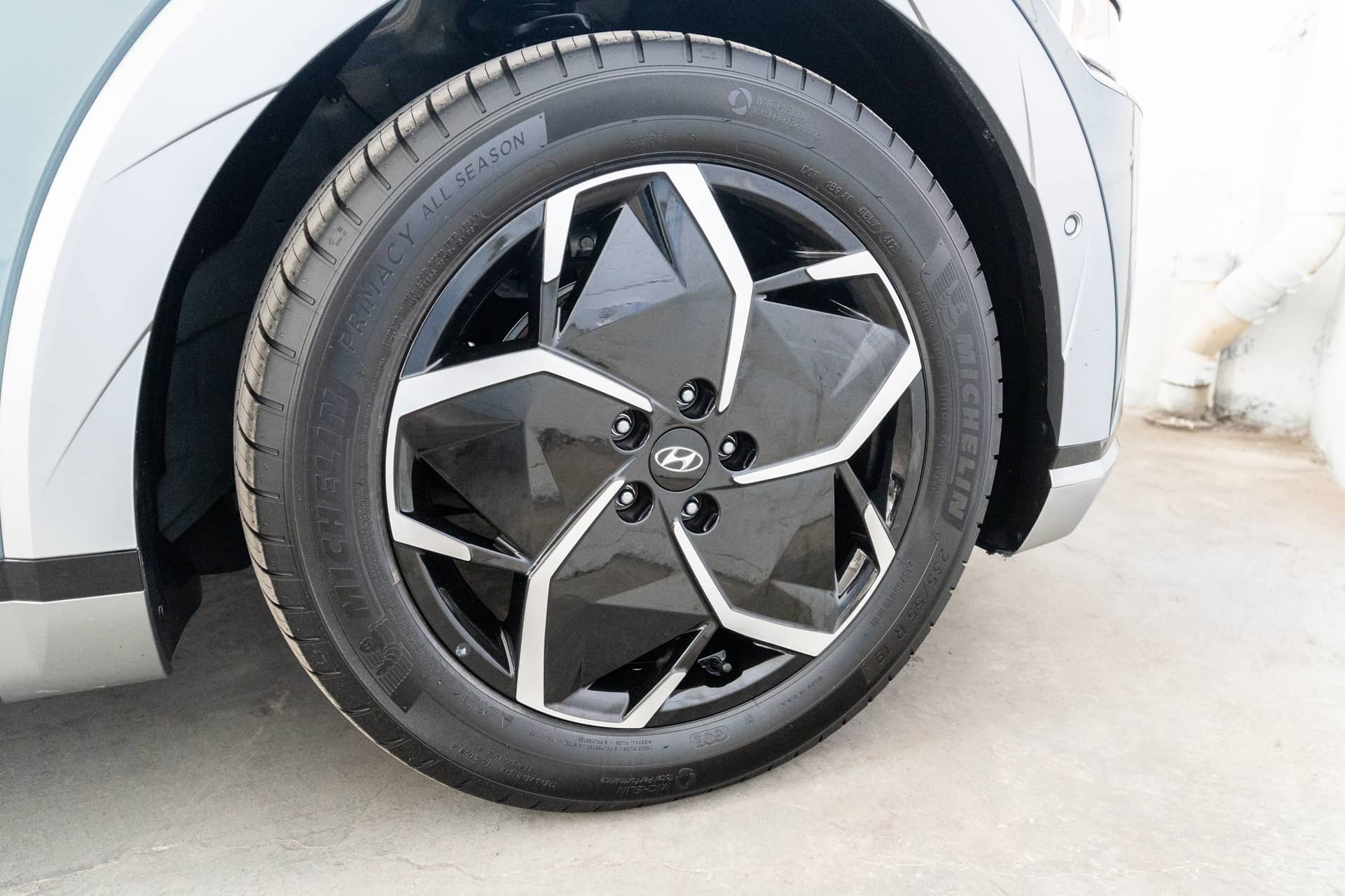 EverCars Co. vehicle image 12 for Hyundai IONIQ 5 -  Limited on EverCars Co.