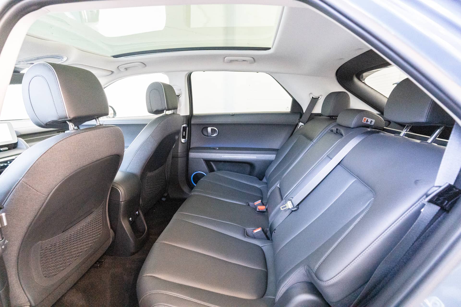 EverCars Co. vehicle image 15 for Hyundai IONIQ 5 -  Limited on EverCars Co.