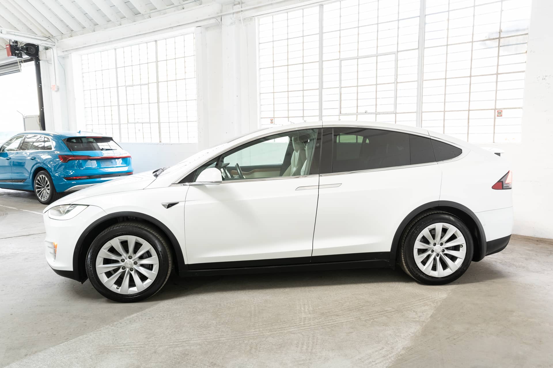 EverCars Co. vehicle image 9 for Tesla Model X -  Long Range on EverCars Co.