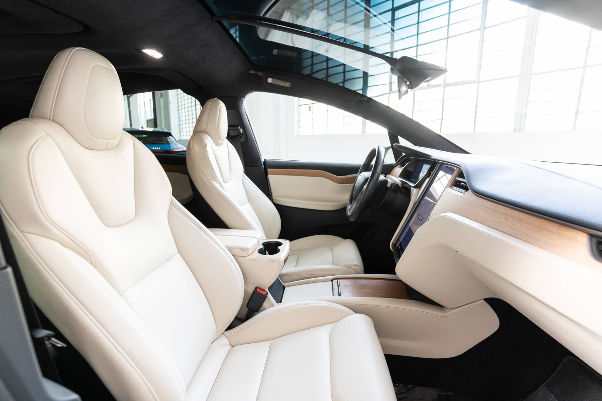 EverCars Co. vehicle image 16 for Tesla Model X -  Long Range on EverCars Co.
