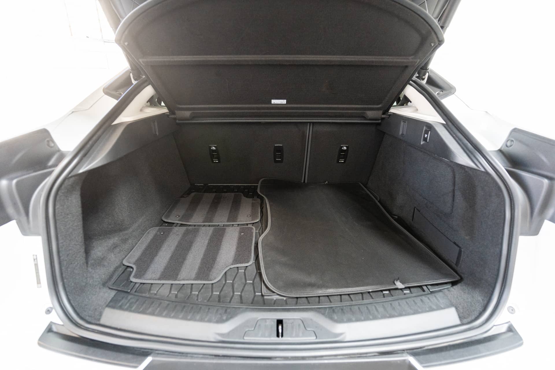 EverCars Co. vehicle image 21 for Jaguar I-Pace -  HSE on EverCars Co.