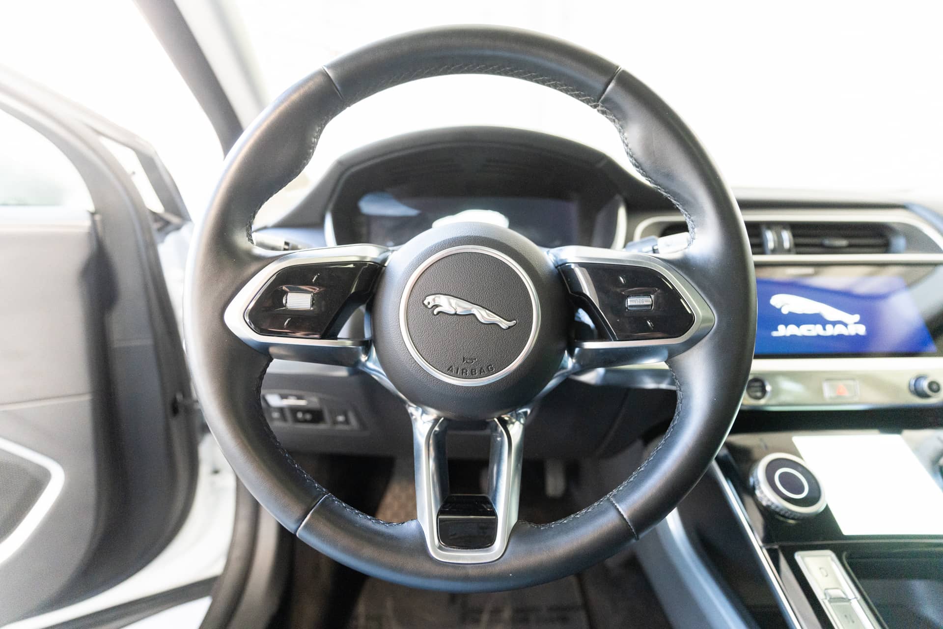 EverCars Co. vehicle image 19 for Jaguar I-Pace -  HSE on EverCars Co.