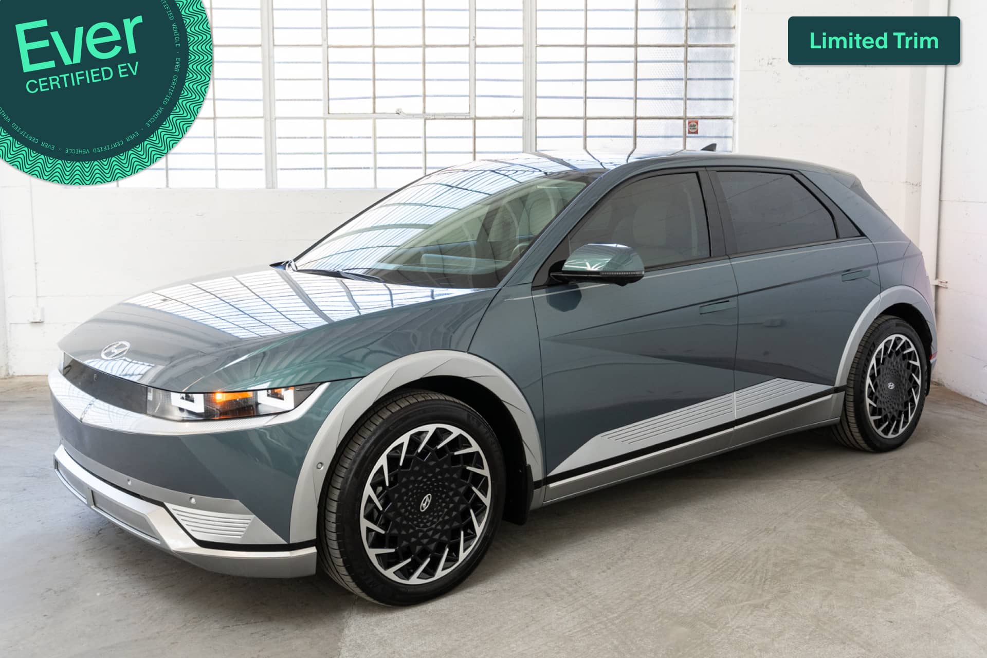 EverCars Co. featured vehicle's image for Hyundai IONIQ 5 -  Limited on EverCars Co.