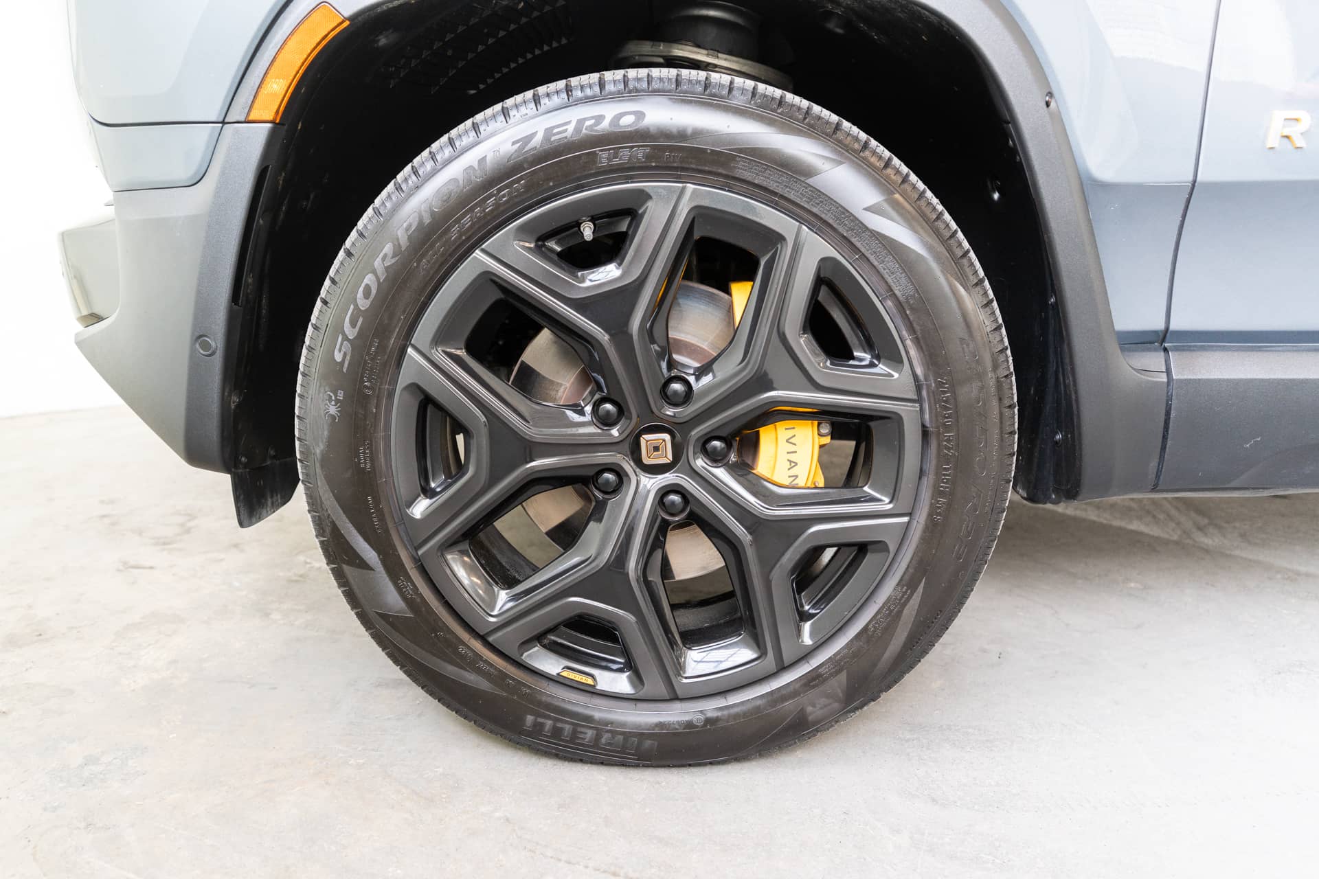EverCars Co. vehicle image 10 for Rivian R1T -  Launch Edition on EverCars Co.