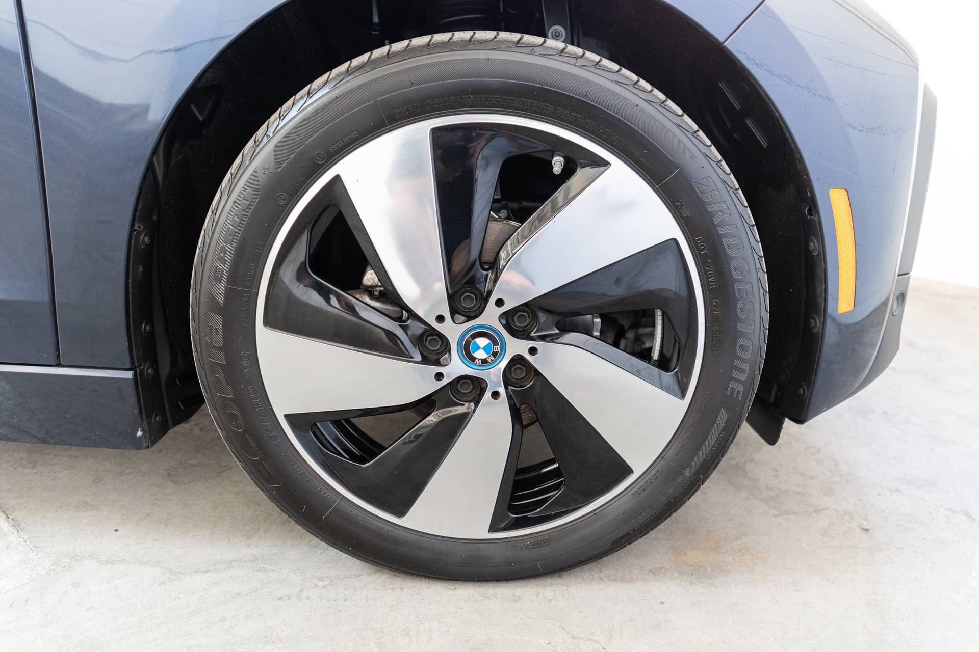 EverCars Co. vehicle image 12 for BMW i3 -  Giga World on EverCars Co.