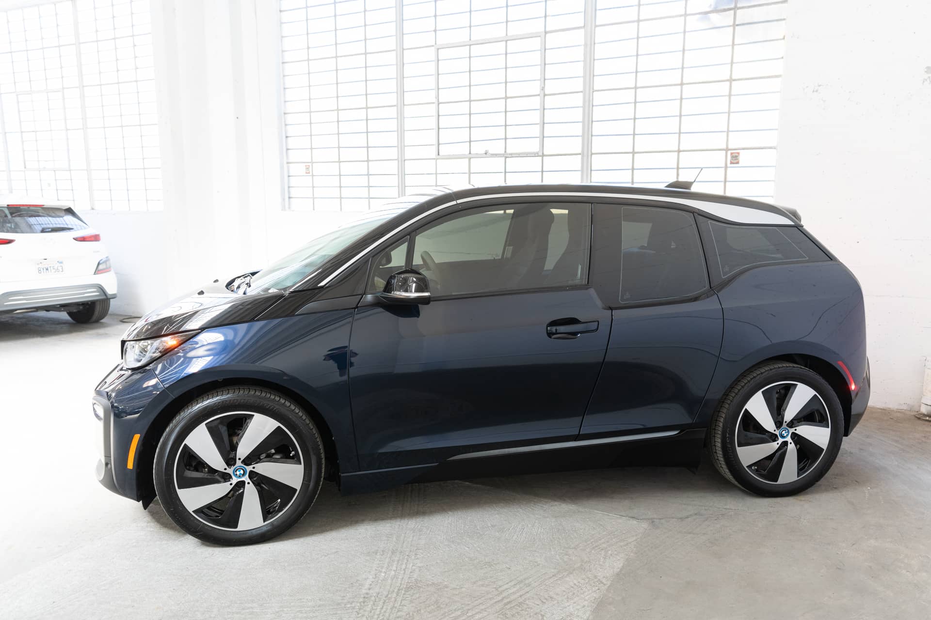 EverCars Co. vehicle image 9 for BMW i3 -  Giga World on EverCars Co.