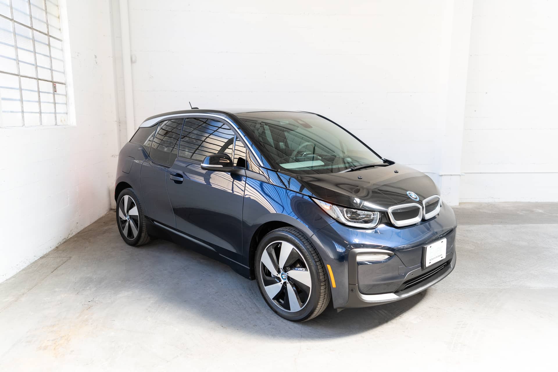 EverCars Co. vehicle image 4 for BMW i3 -  Giga World on EverCars Co.