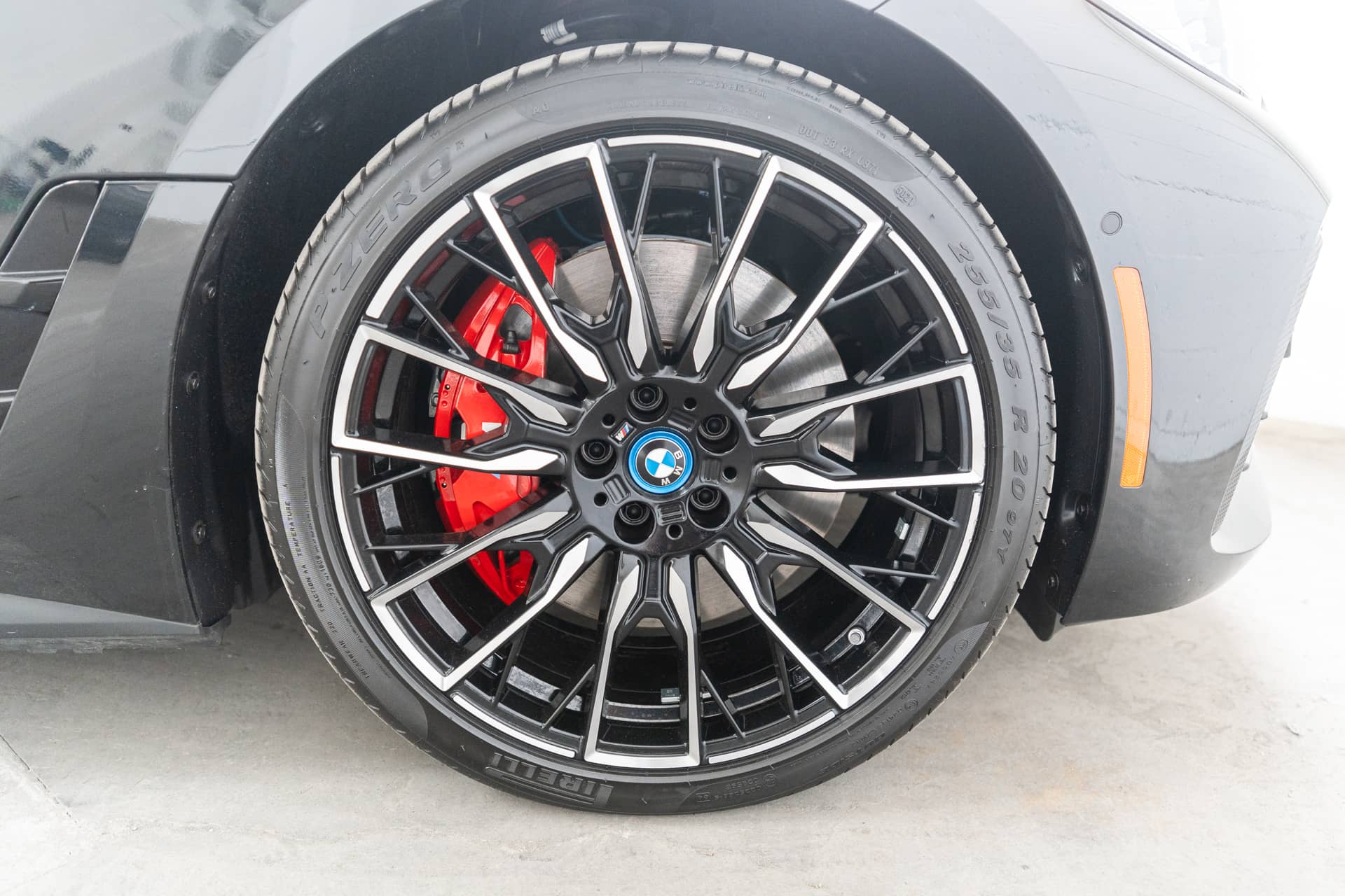 EverCars Co. vehicle image 12 for BMW I4 -  M50 Gran Coupe on EverCars Co.