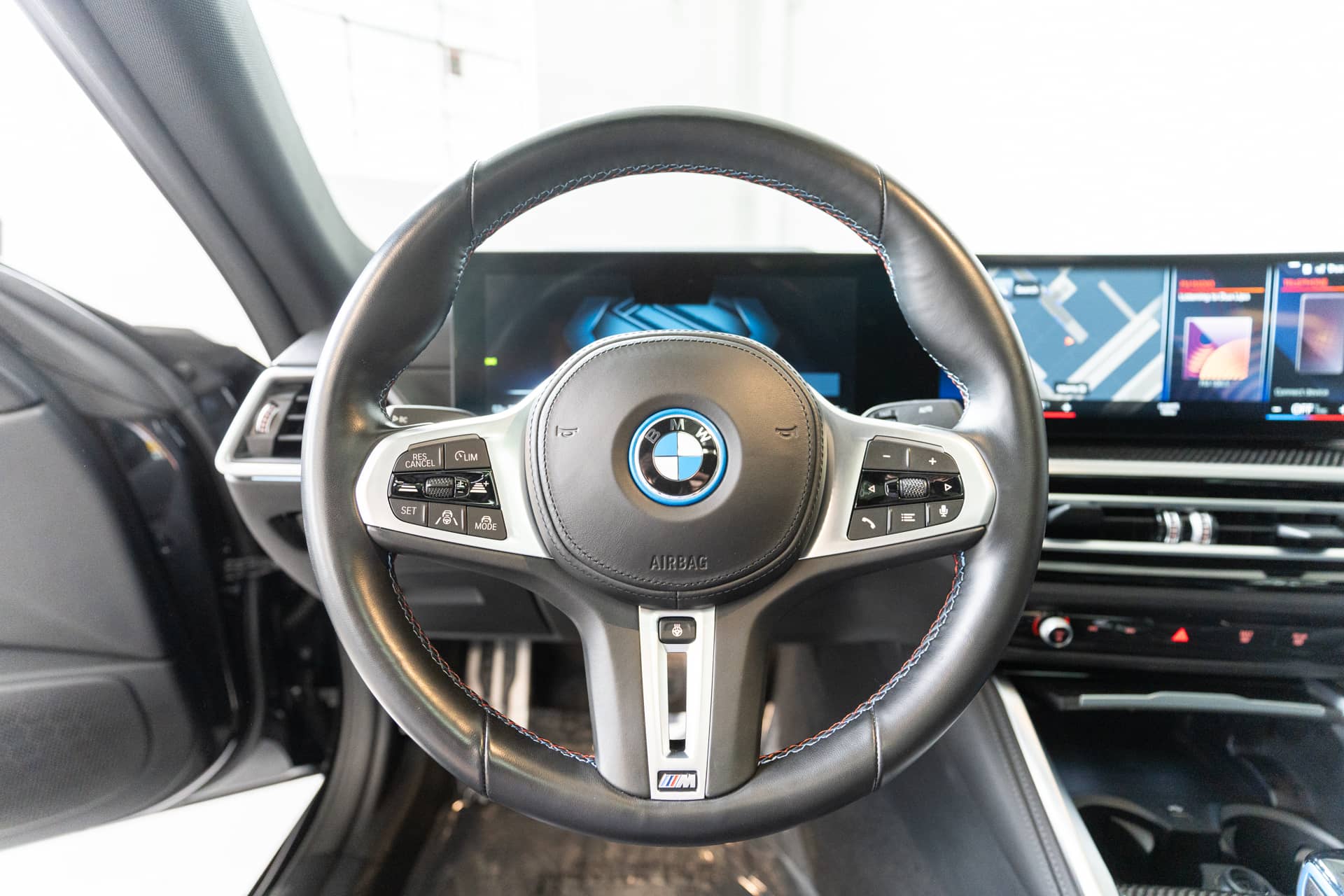 EverCars Co. vehicle image 19 for BMW I4 -  M50 Gran Coupe on EverCars Co.