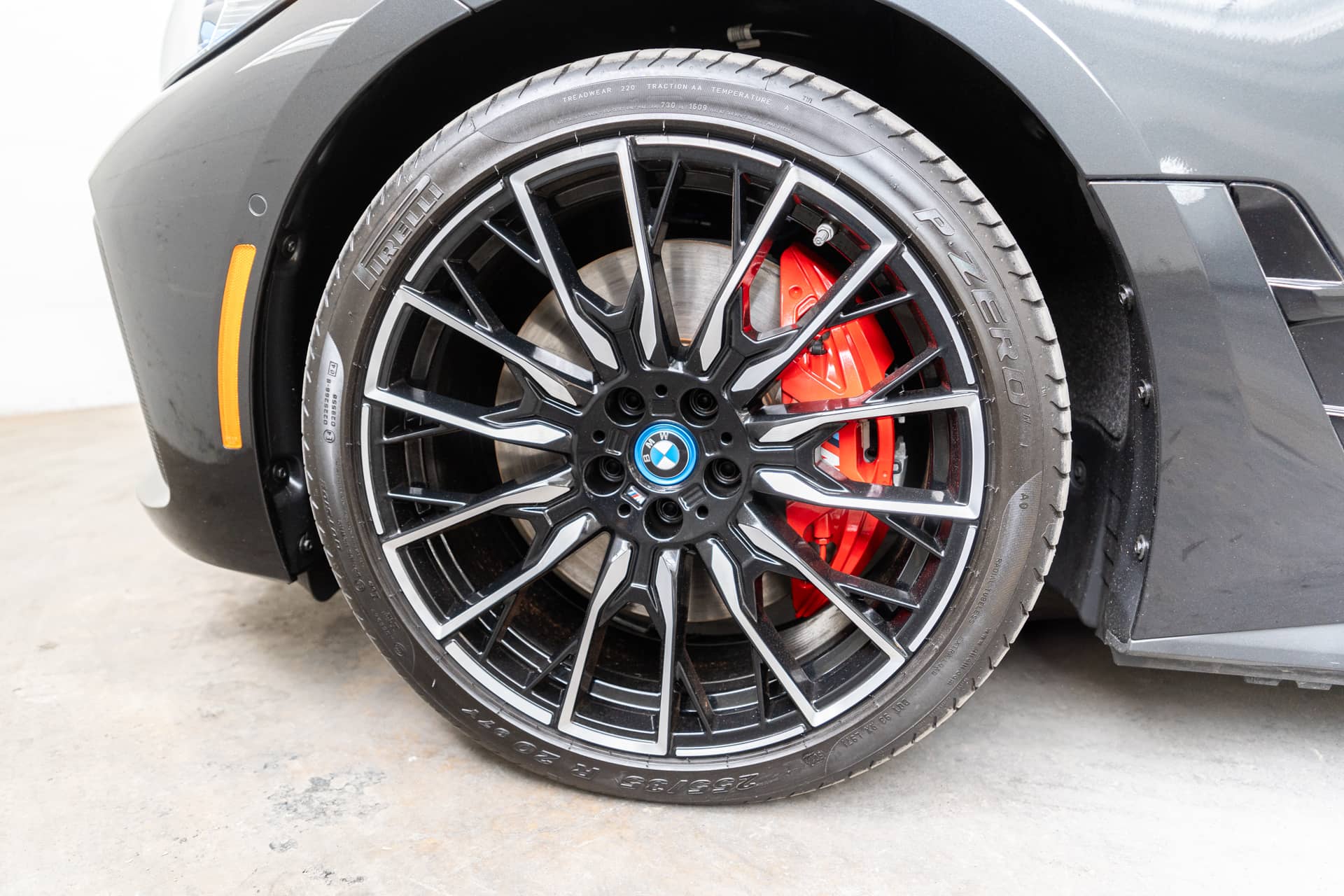 EverCars Co. vehicle image 10 for BMW I4 -  M50 Gran Coupe on EverCars Co.