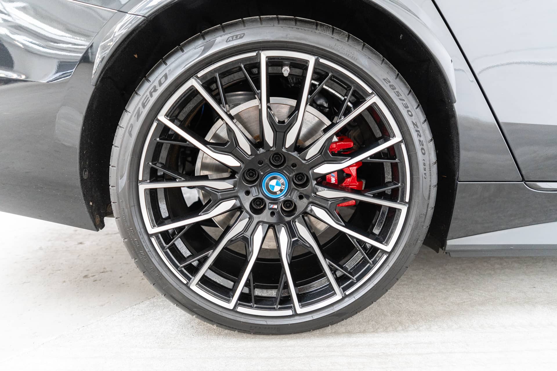 EverCars Co. vehicle image 13 for BMW I4 -  M50 Gran Coupe on EverCars Co.