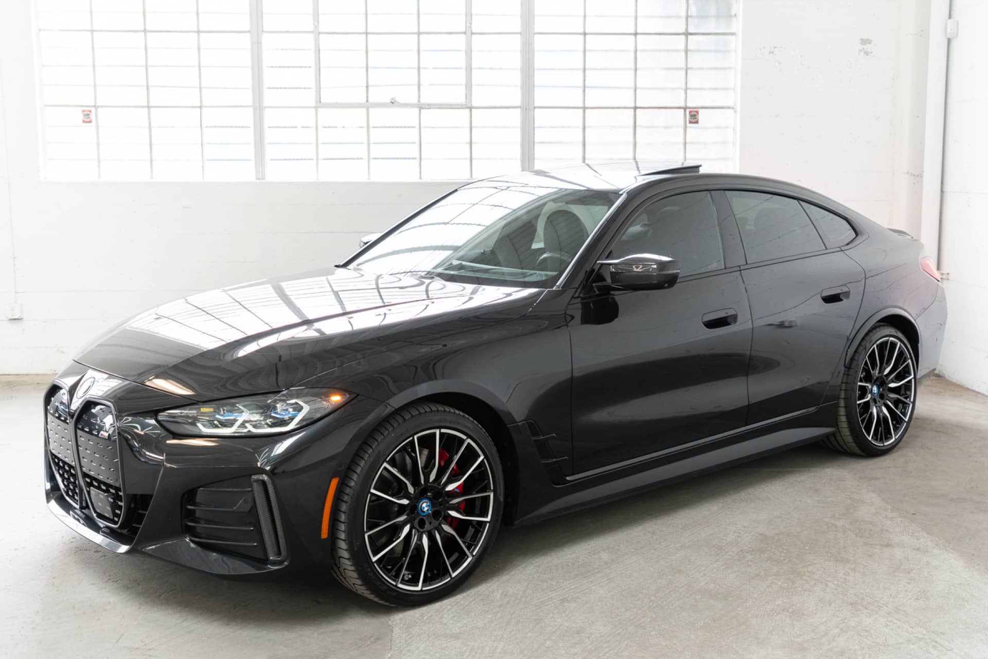 EverCars Co. vehicle image 1 for BMW I4 -  M50 Gran Coupe on EverCars Co.