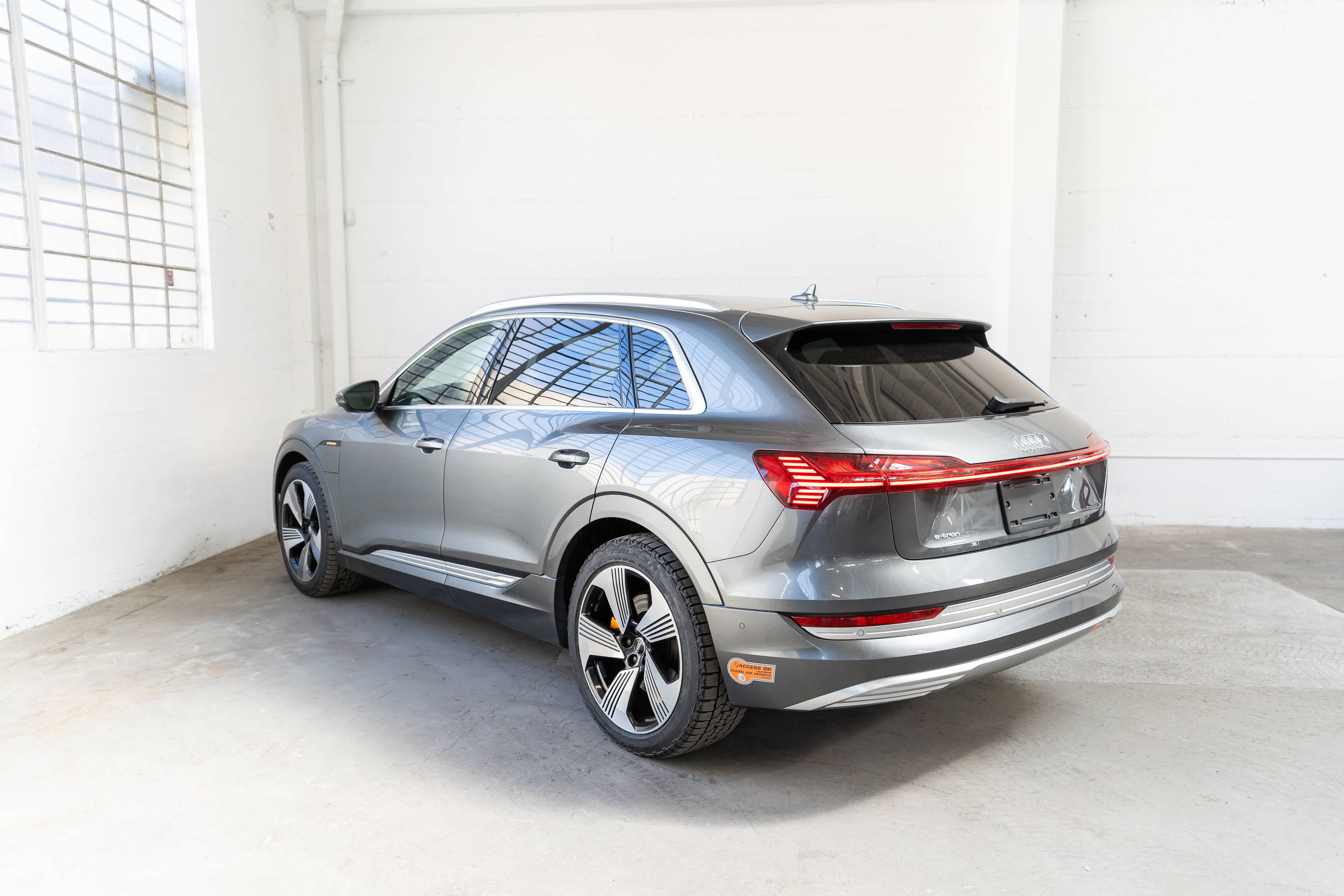 EverCars Co. vehicle image 8 for Audi e-tron -  Prestige on EverCars Co.