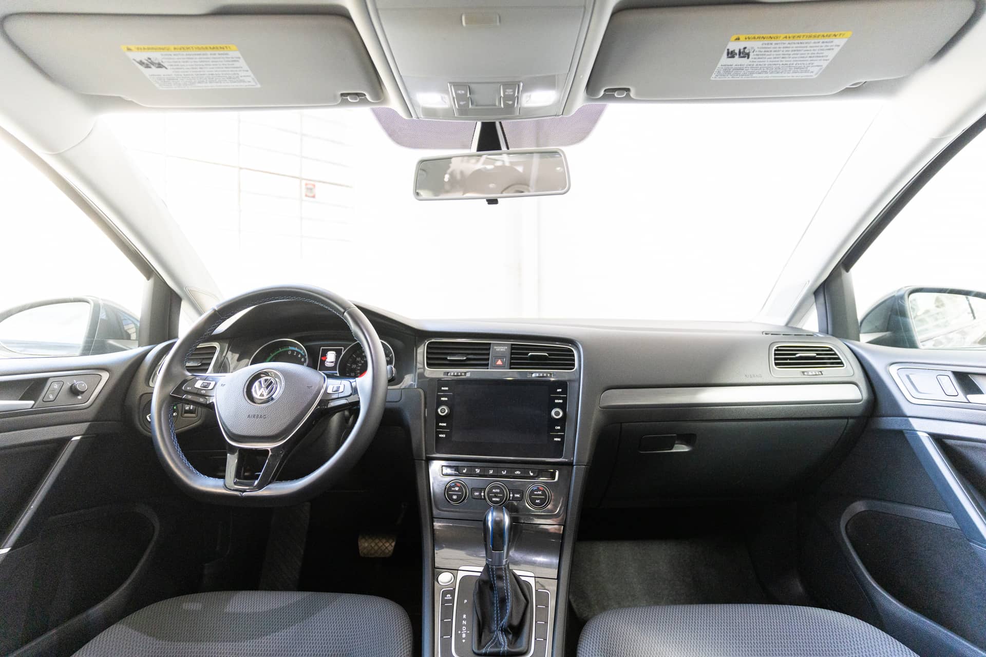 EverCars Co. vehicle image 18 for Volkswagen e-Golf -  SE on EverCars Co.