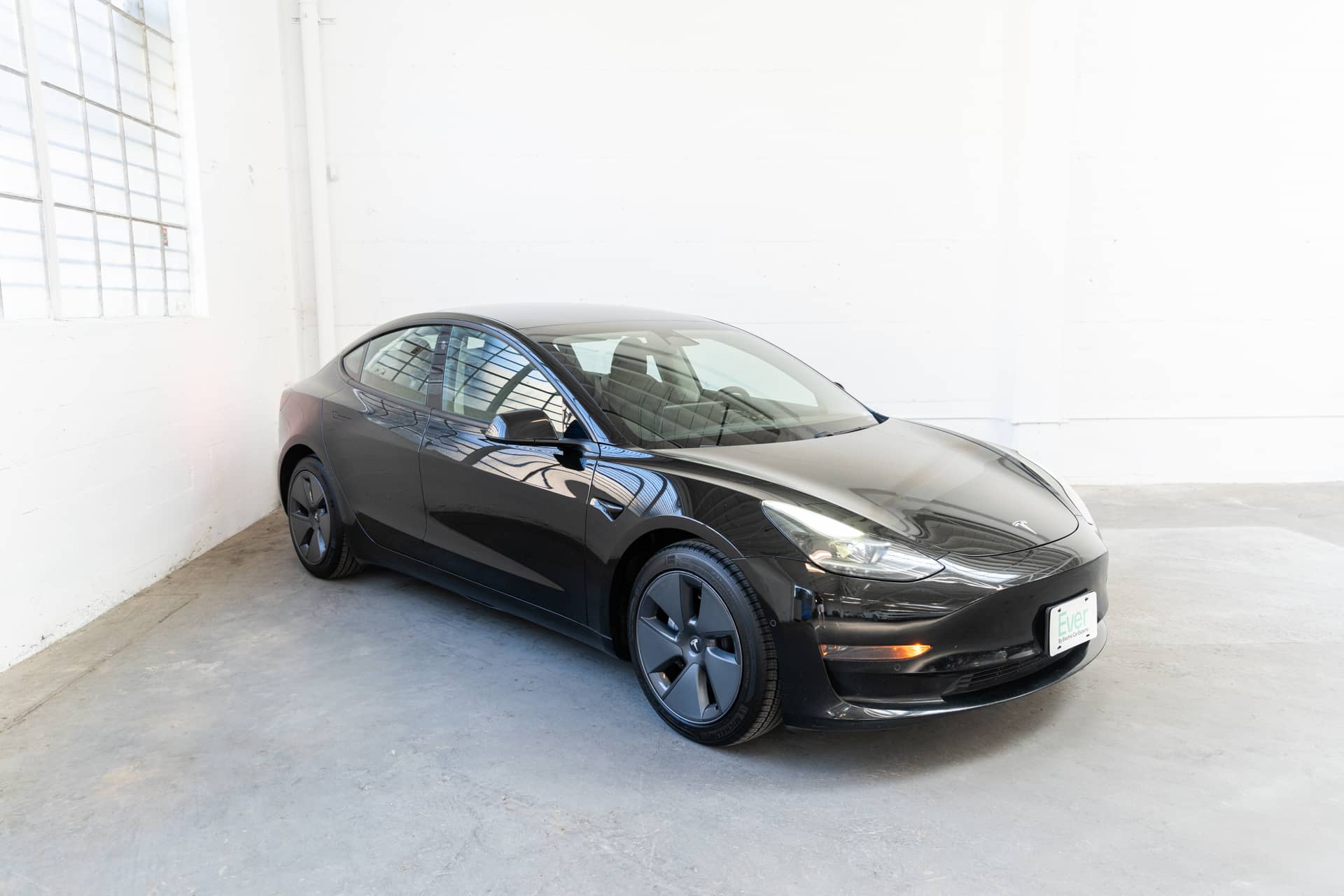 EverCars Co. vehicle image 4 for Tesla Model 3 -  Standard Range Plus on EverCars Co.