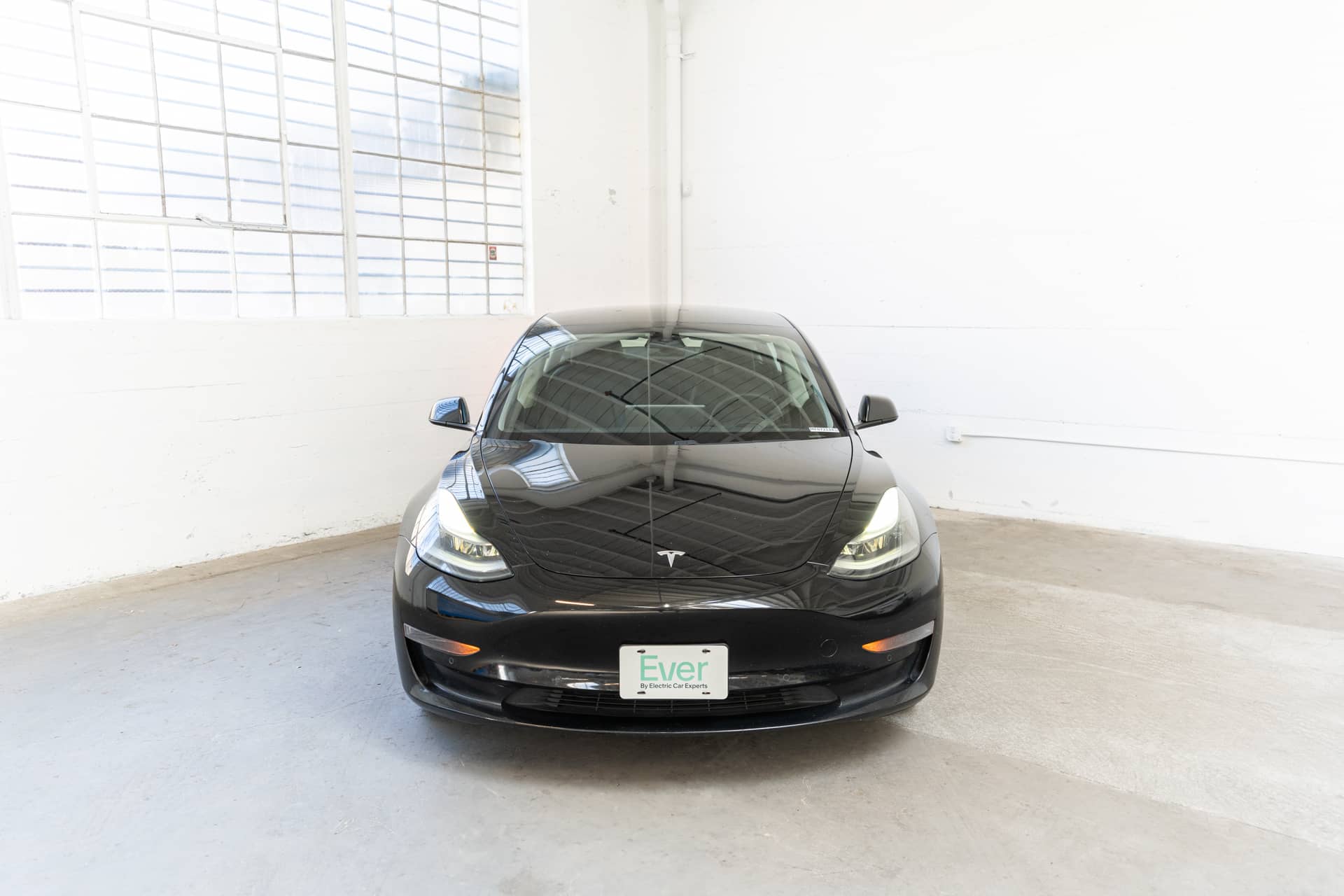 EverCars Co. vehicle image 3 for Tesla Model 3 -  Standard Range Plus on EverCars Co.