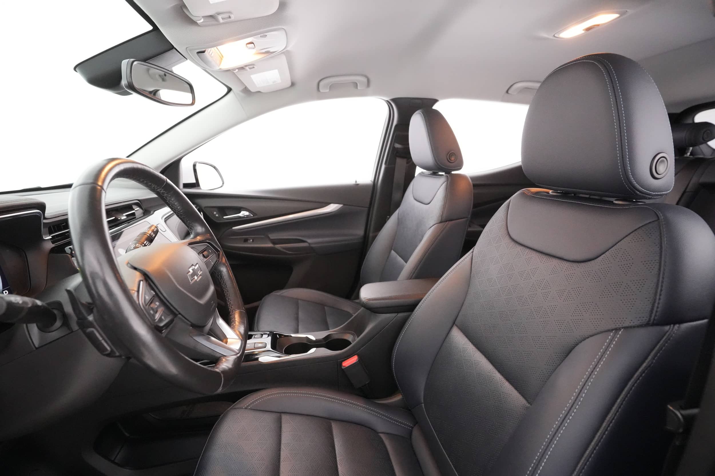 EverCars Co. vehicle image 18 for Chevrolet Bolt EUV -  LT on EverCars Co.