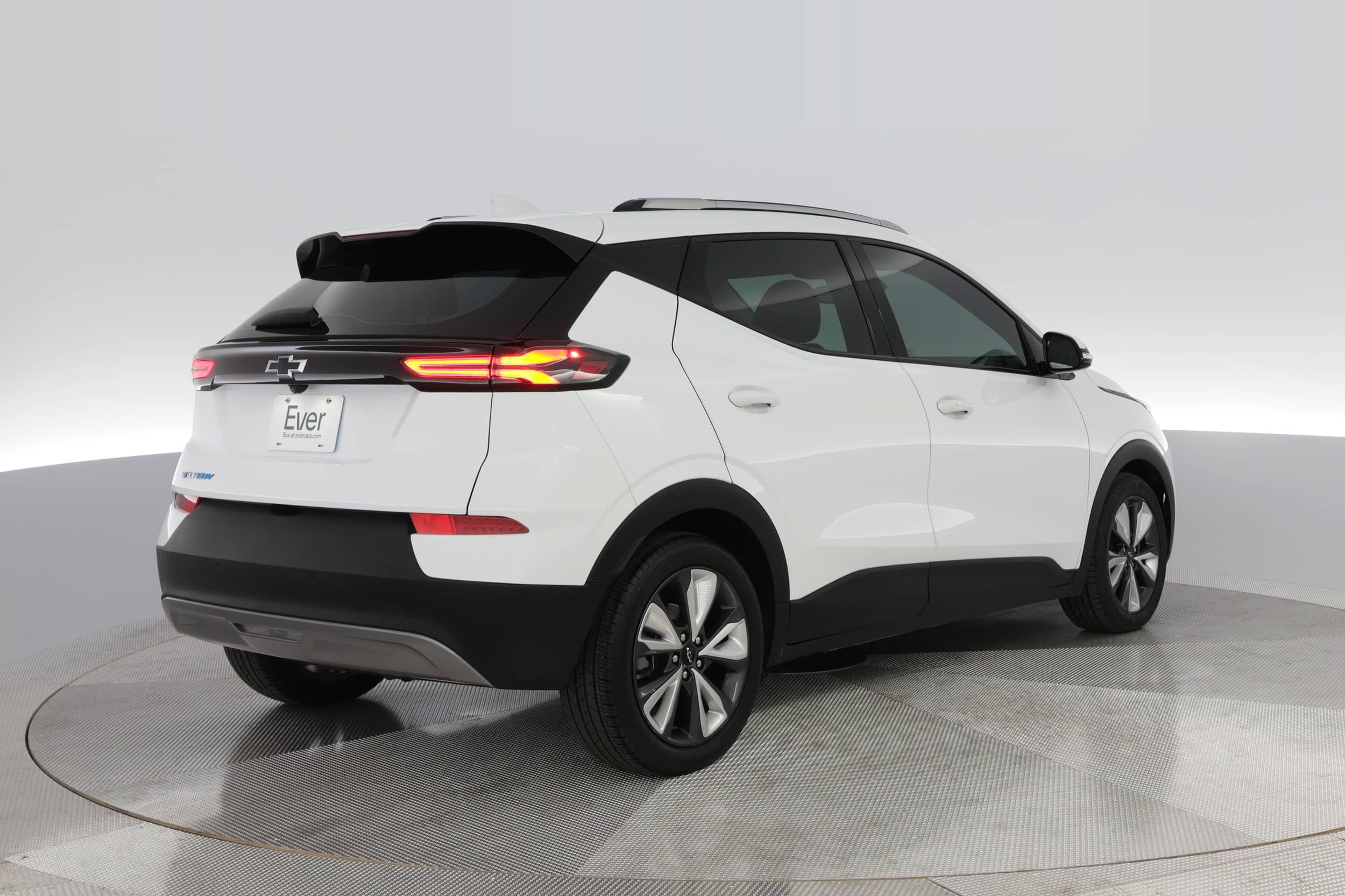 EverCars Co. vehicle image 2 for Chevrolet Bolt EUV -  LT on EverCars Co.