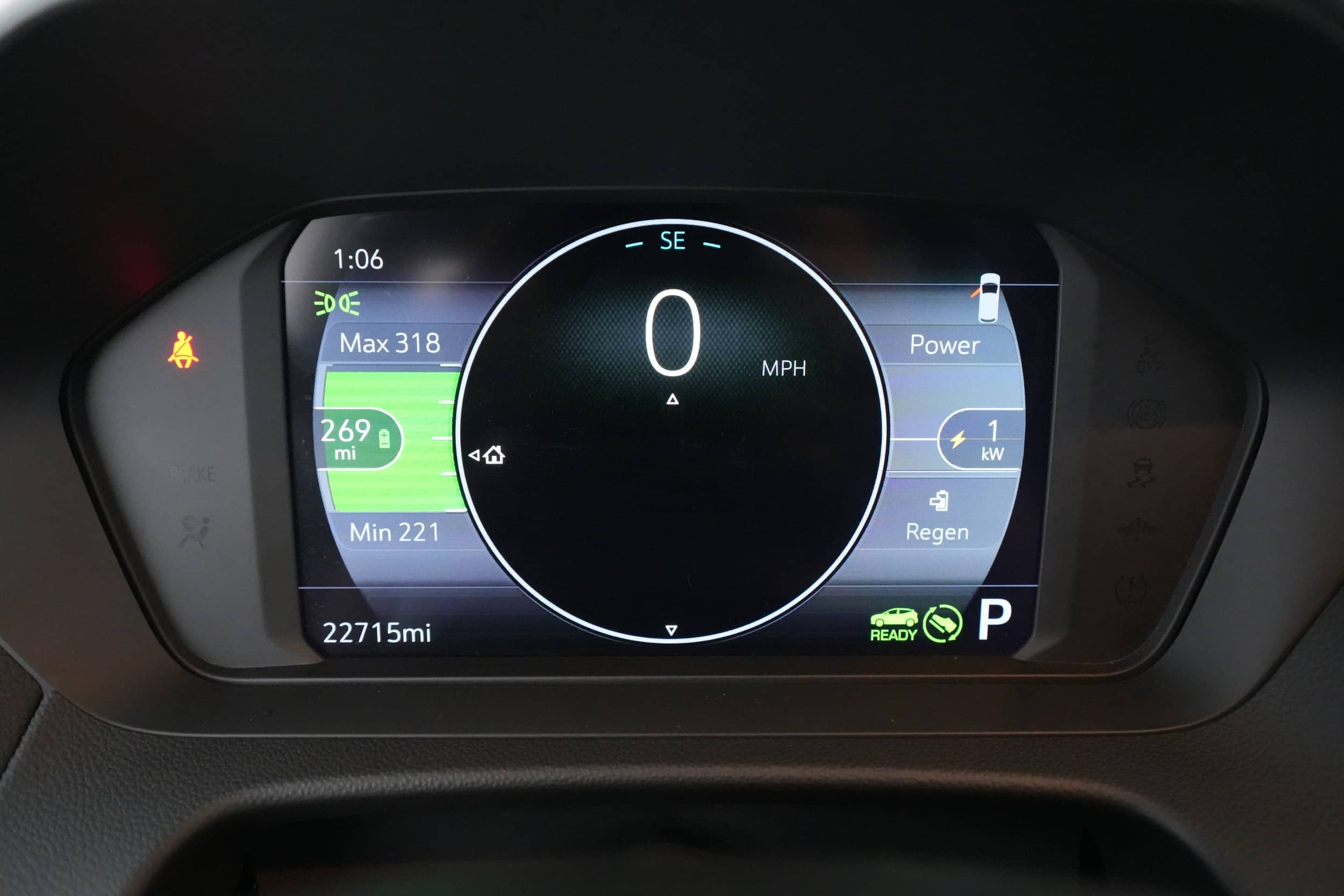 EverCars Co. vehicle image 30 for Chevrolet Bolt EUV -  LT on EverCars Co.