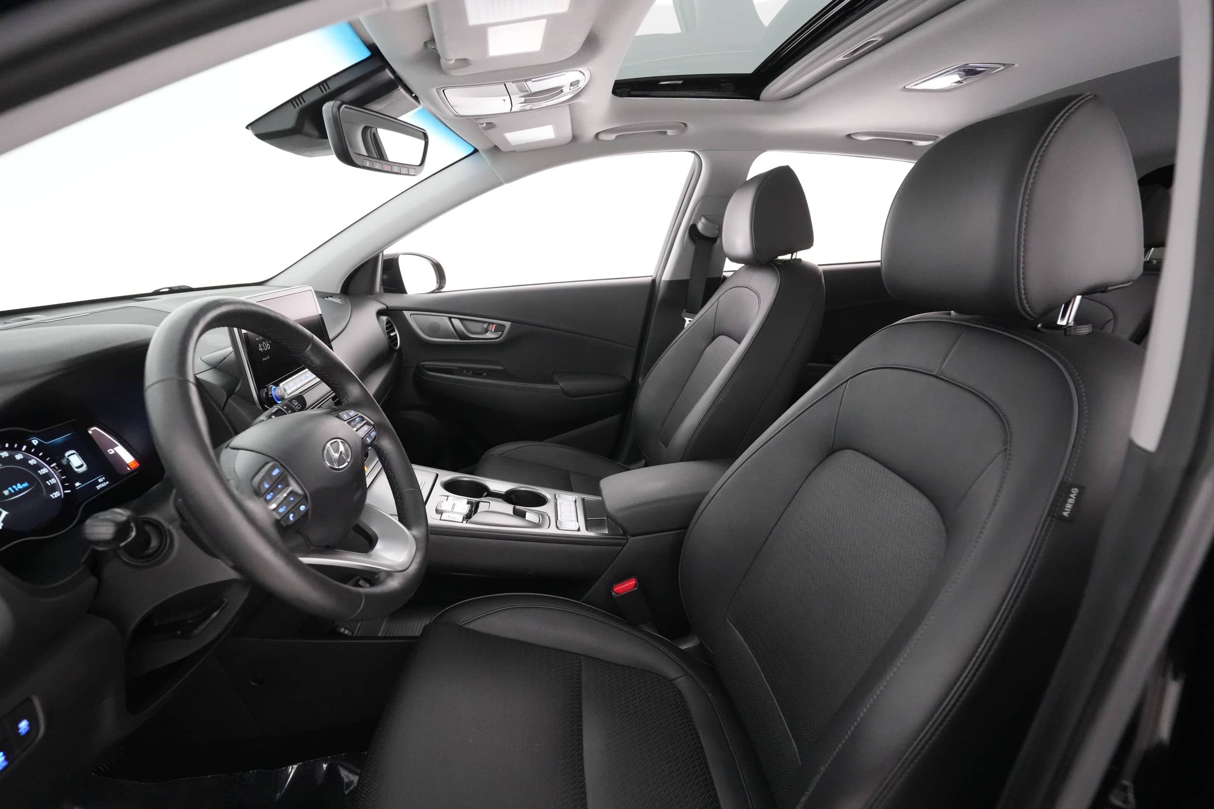 EverCars Co. vehicle image 3 for Hyundai Kona -  Ultimate on EverCars Co.