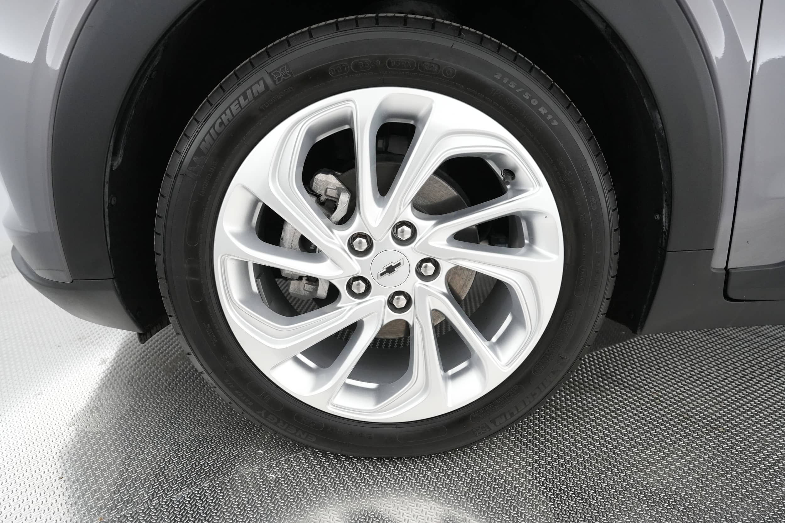 EverCars Co. vehicle image 13 for Chevrolet Bolt EUV -  LT on EverCars Co.