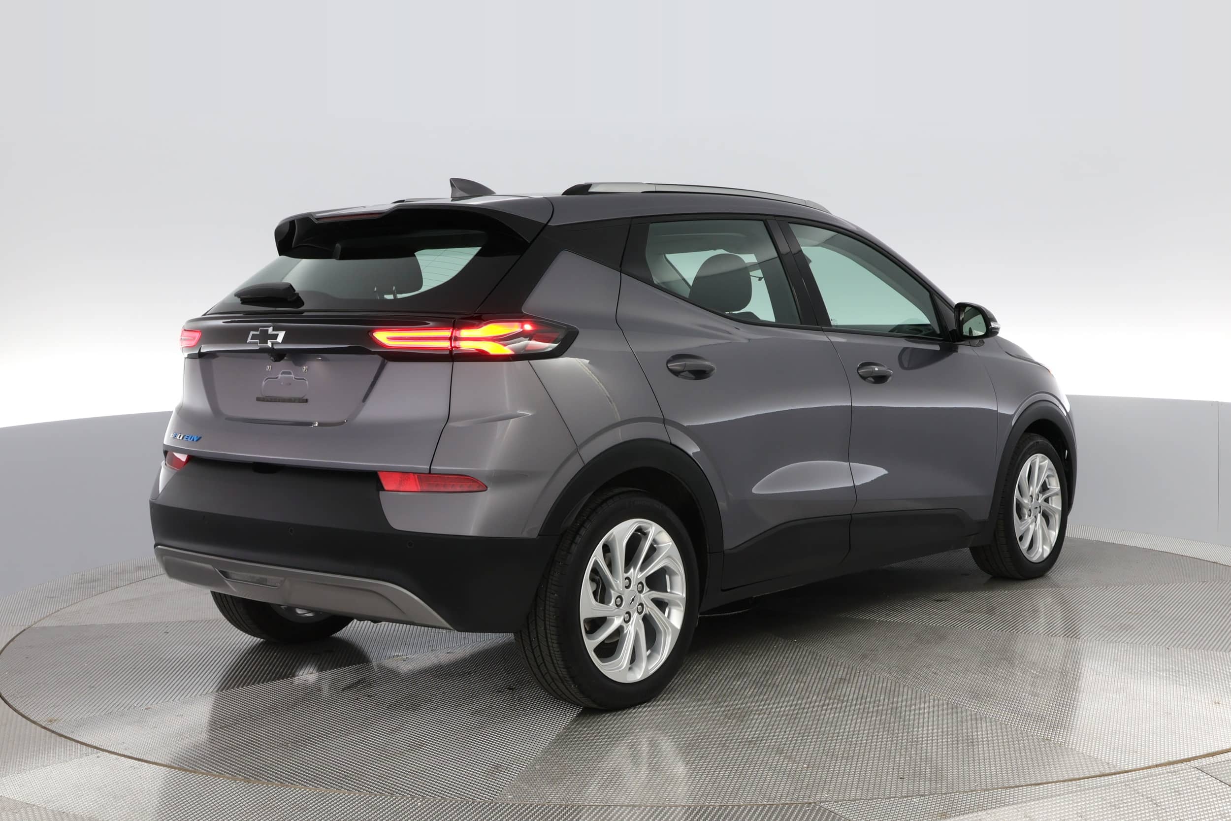 EverCars Co. vehicle image 2 for Chevrolet Bolt EUV -  LT on EverCars Co.