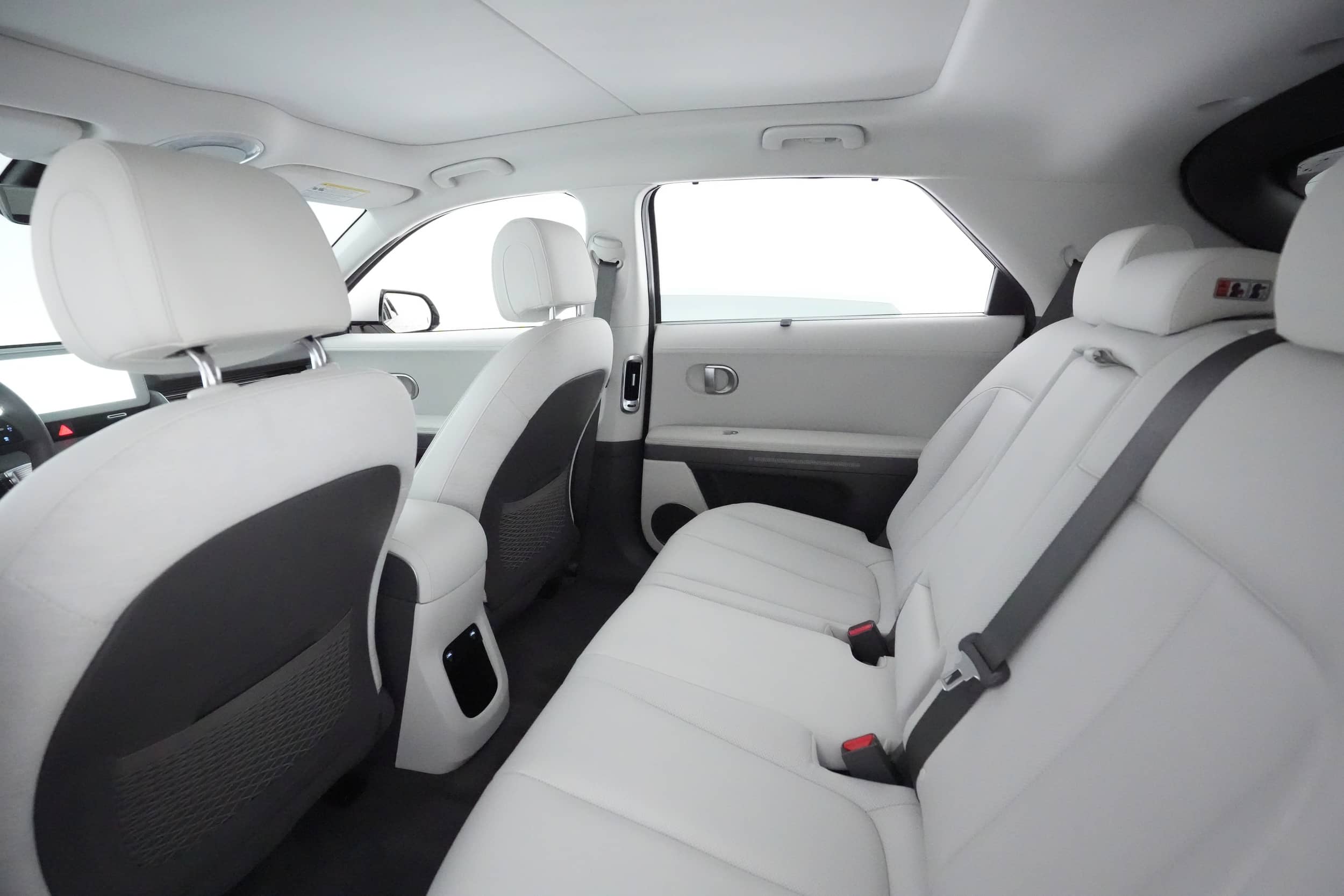 EverCars Co. vehicle image 18 for Hyundai IONIQ 5 -  Limited on EverCars Co.