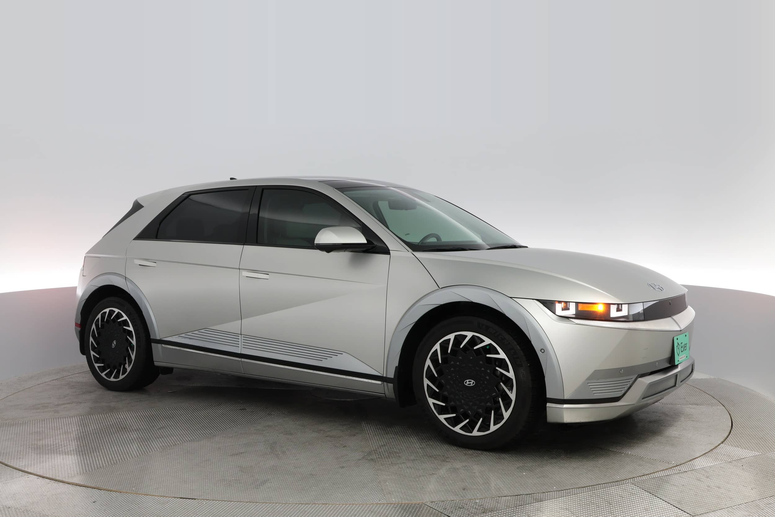 EverCars Co. vehicle image 8 for Hyundai IONIQ 5 -  Limited on EverCars Co.