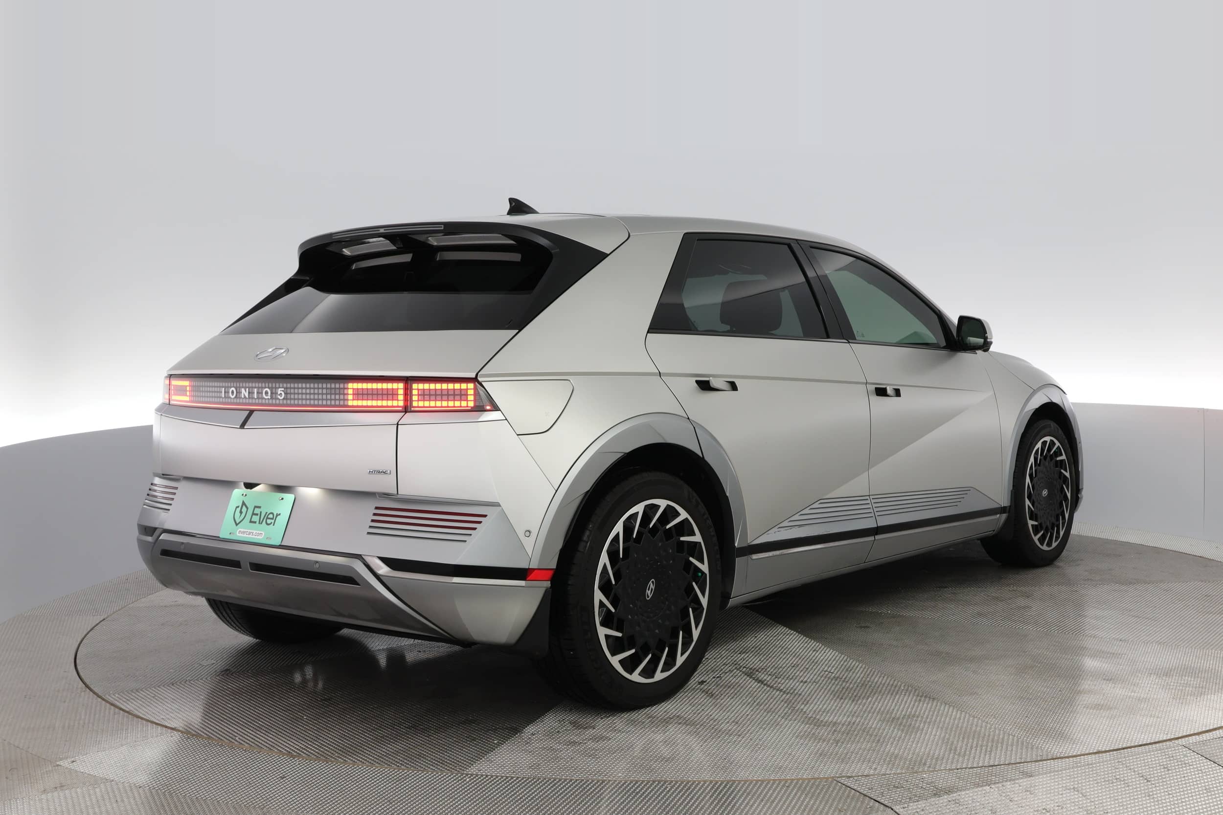 EverCars Co. vehicle image 2 for Hyundai IONIQ 5 -  Limited on EverCars Co.