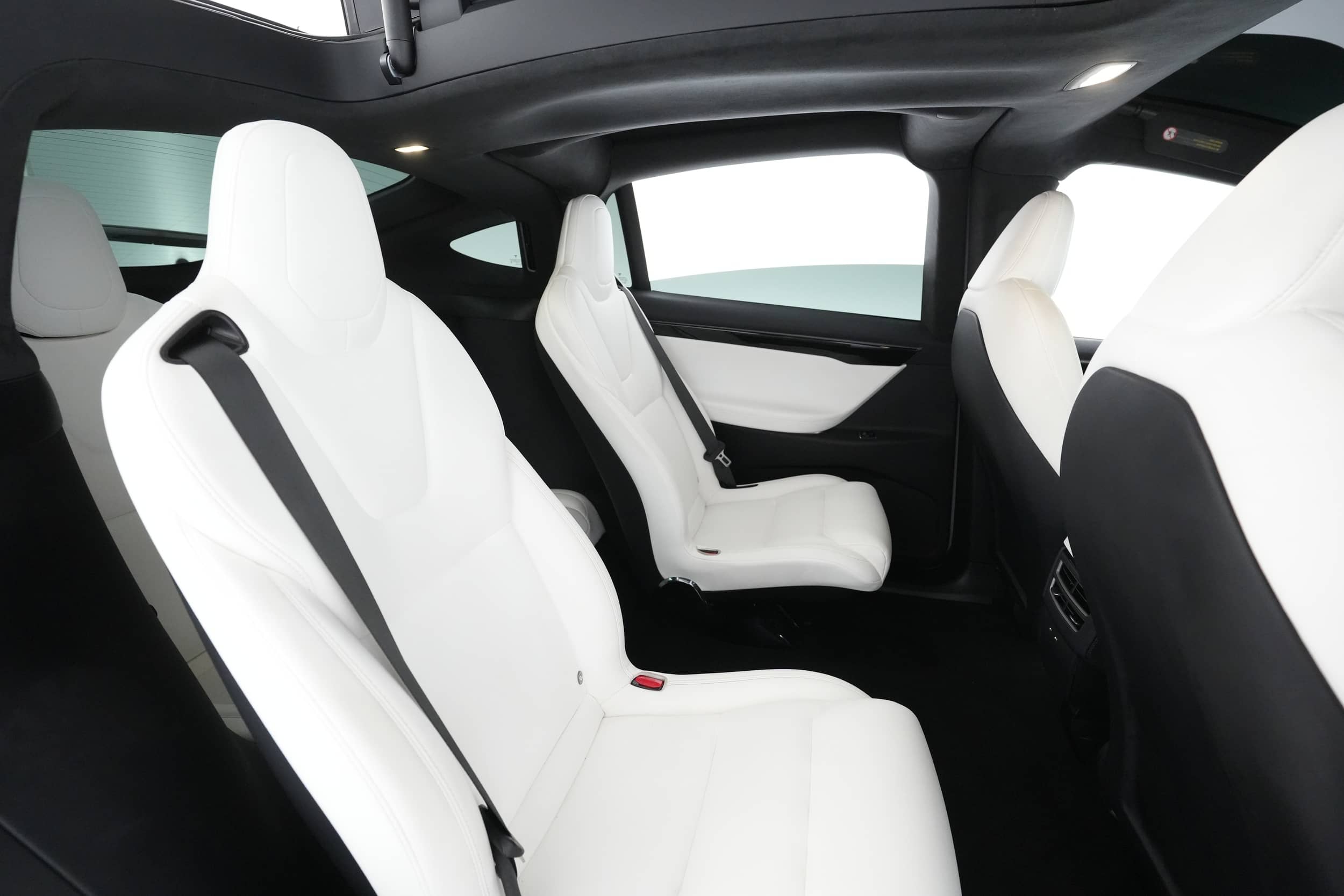 EverCars Co. vehicle image 3 for Tesla Model X -  Long Range Plus on EverCars Co.