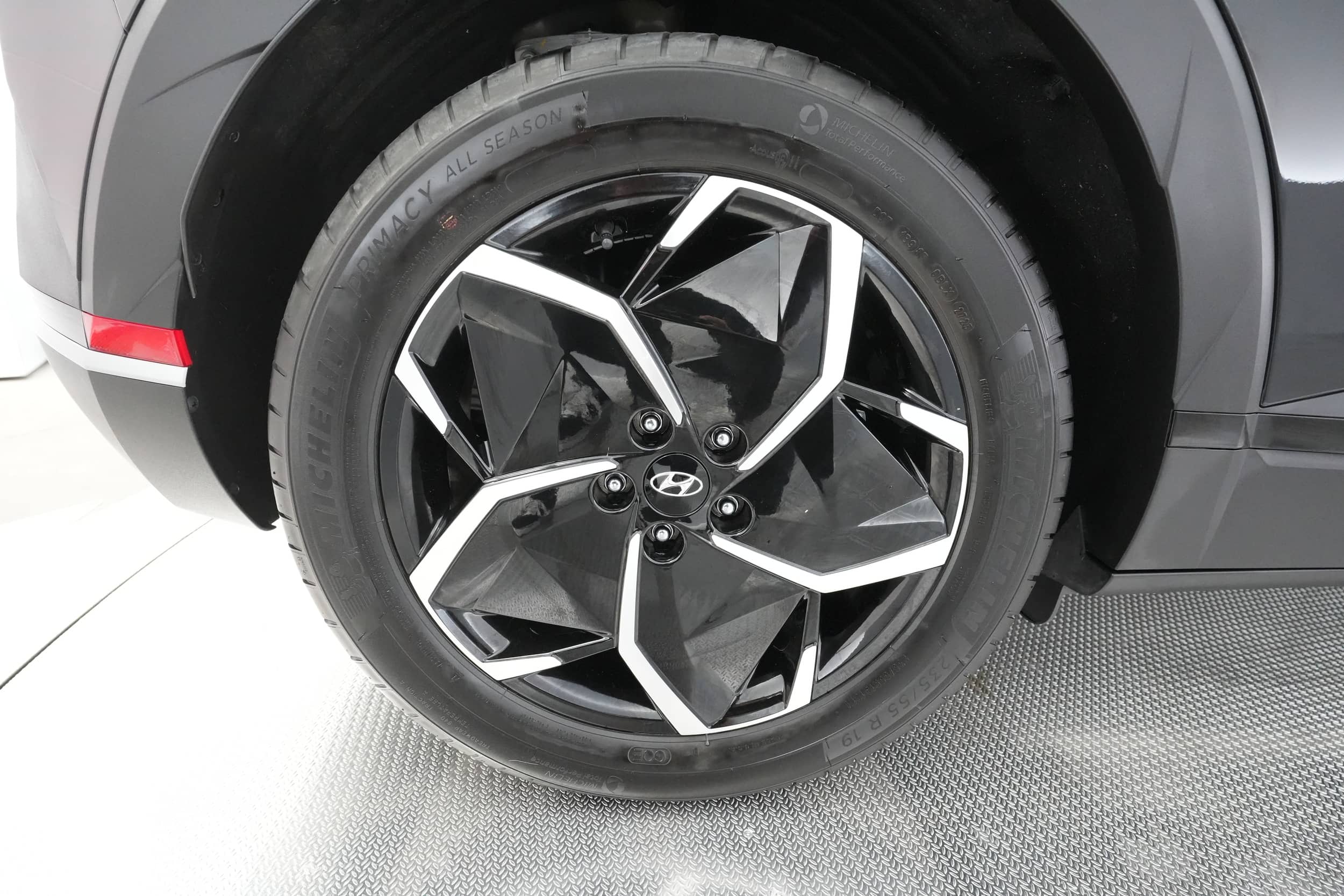 EverCars Co. vehicle image 16 for Hyundai IONIQ 5 -  SEL on EverCars Co.