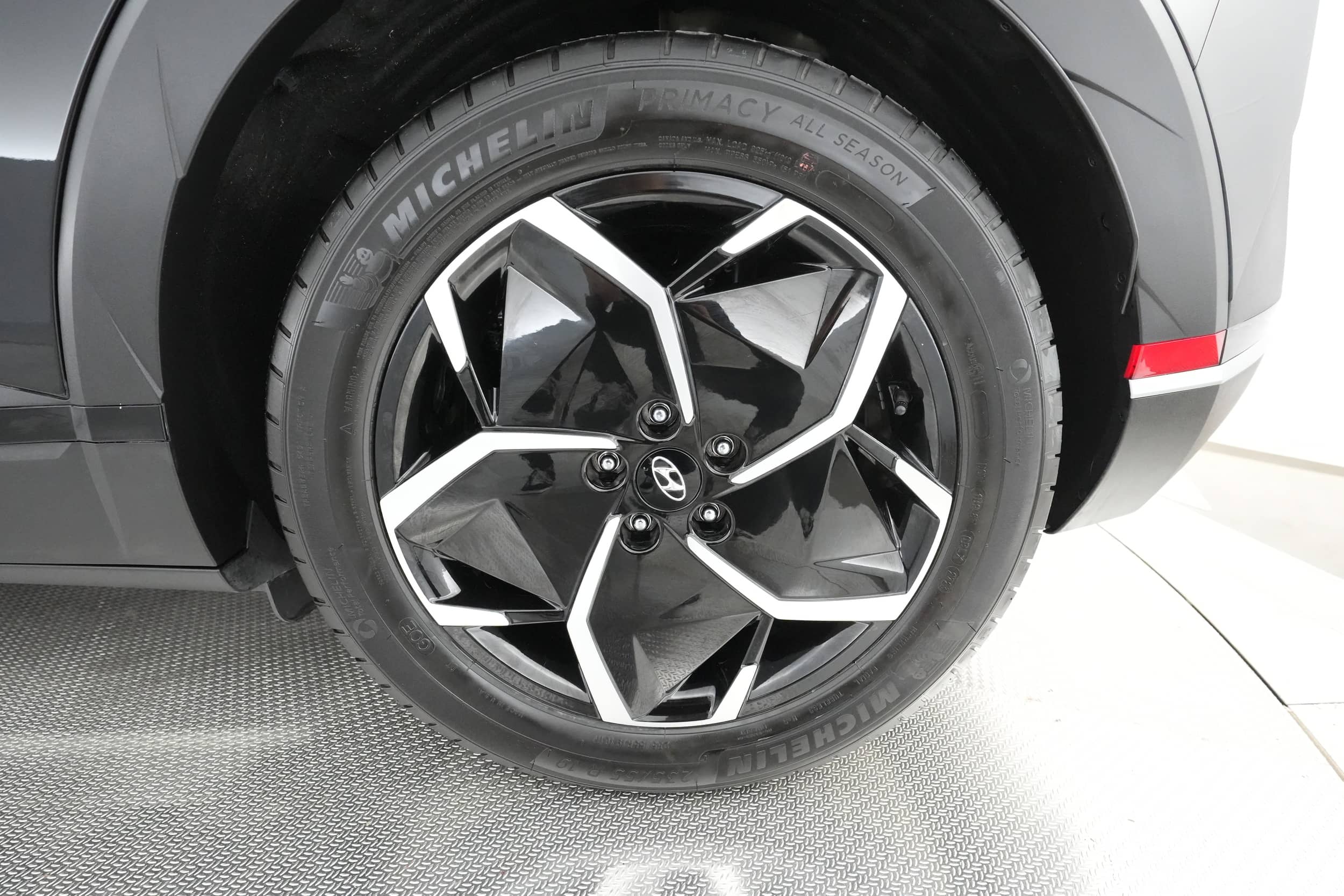 EverCars Co. vehicle image 14 for Hyundai IONIQ 5 -  SEL on EverCars Co.