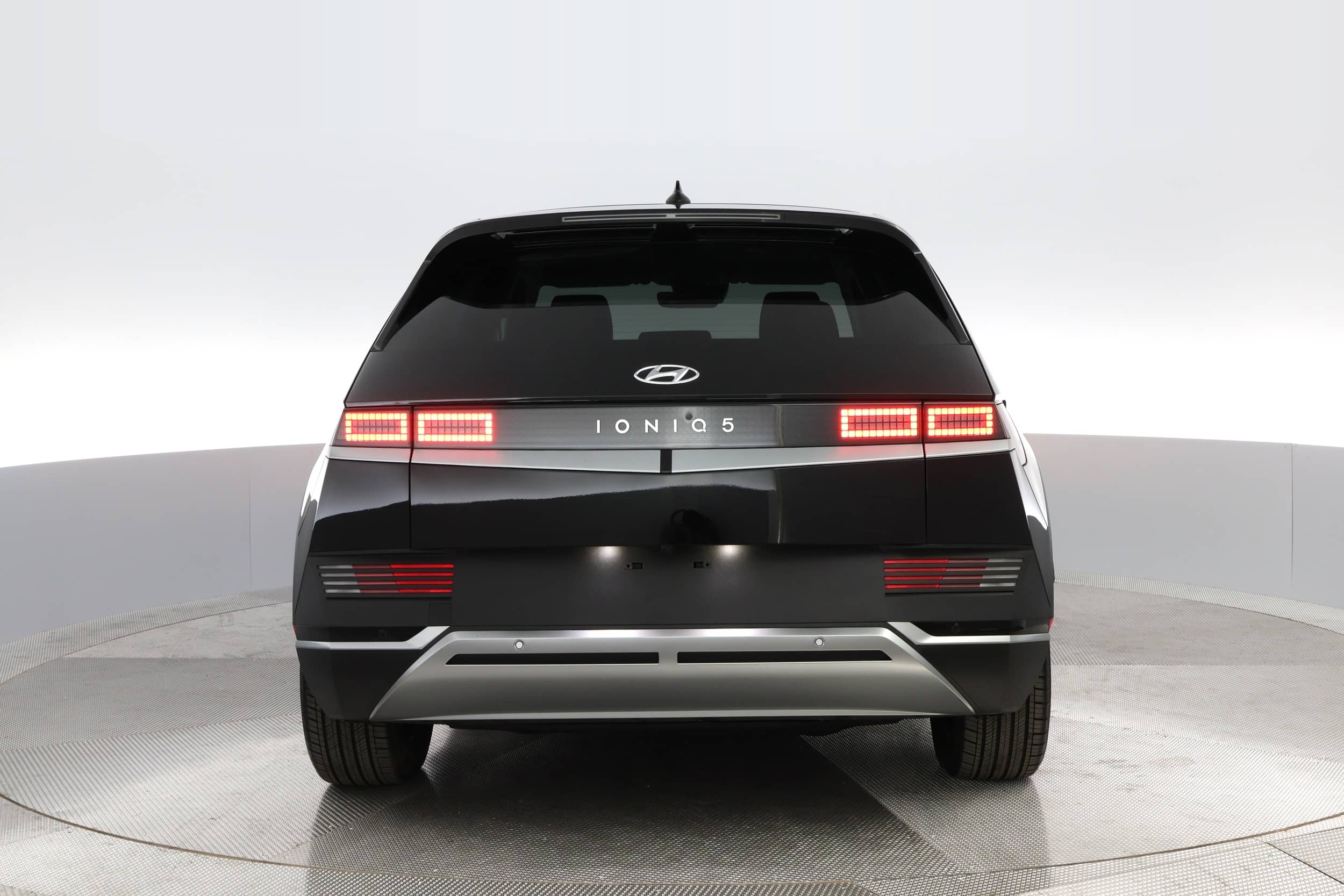 EverCars Co. vehicle image 10 for Hyundai IONIQ 5 -  SEL on EverCars Co.