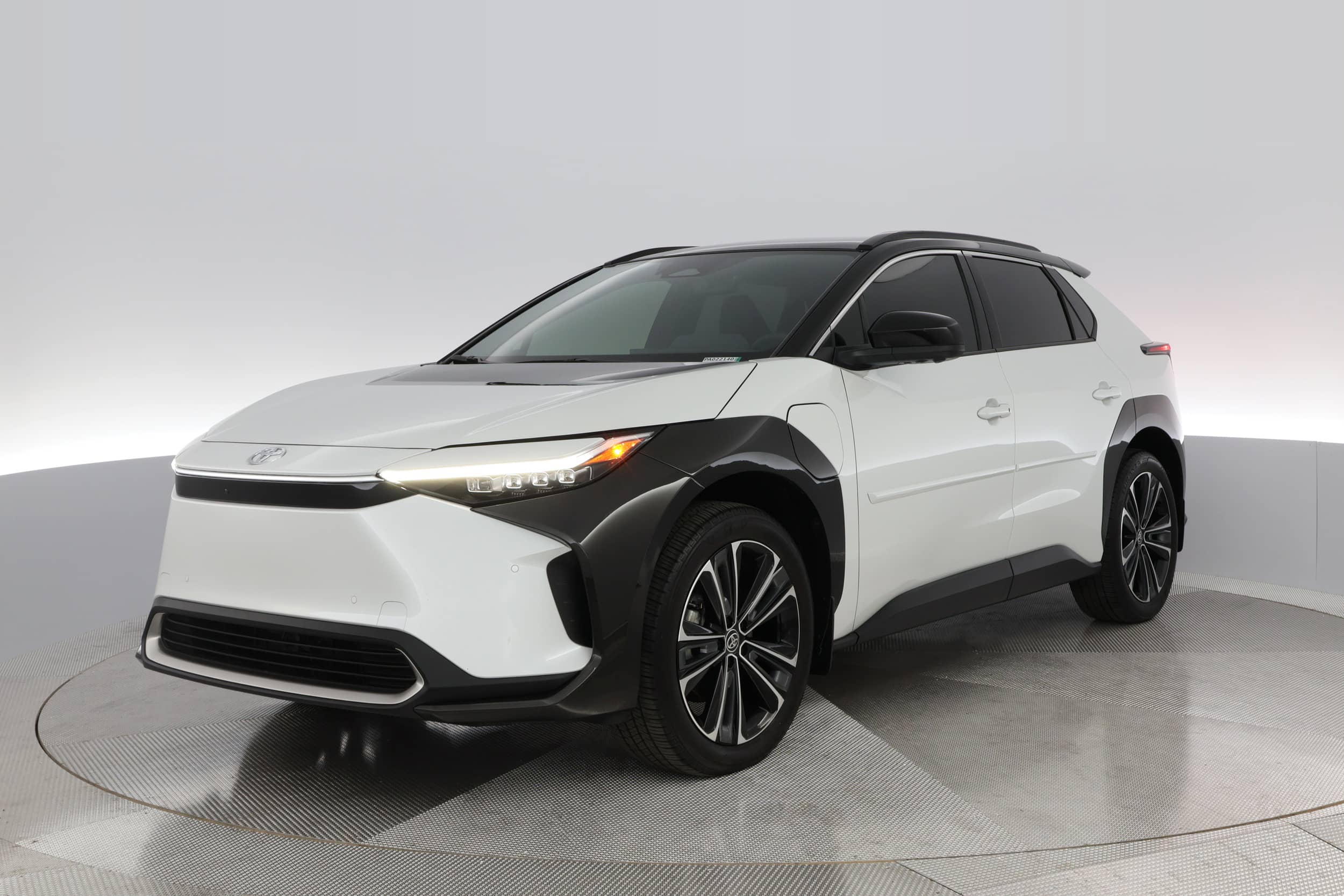 EverCars Co. featured vehicle's image for Toyota bZ4X -  Limited on EverCars Co.