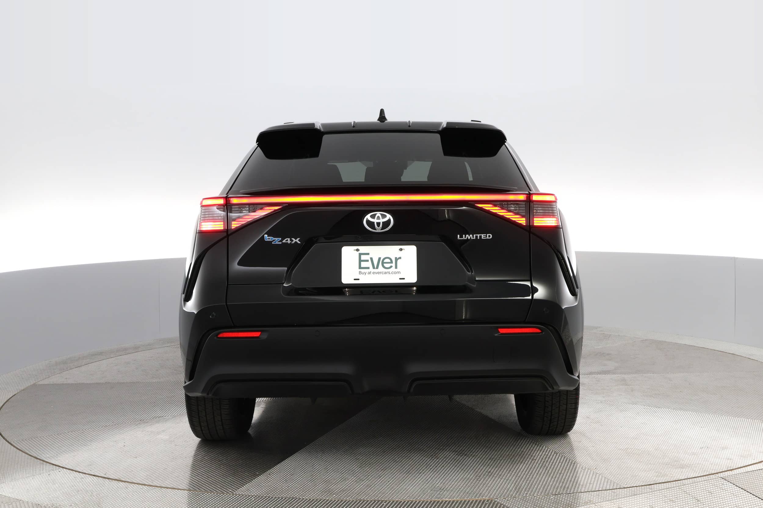 EverCars Co. vehicle image 10 for Toyota bZ4X -  Limited on EverCars Co.