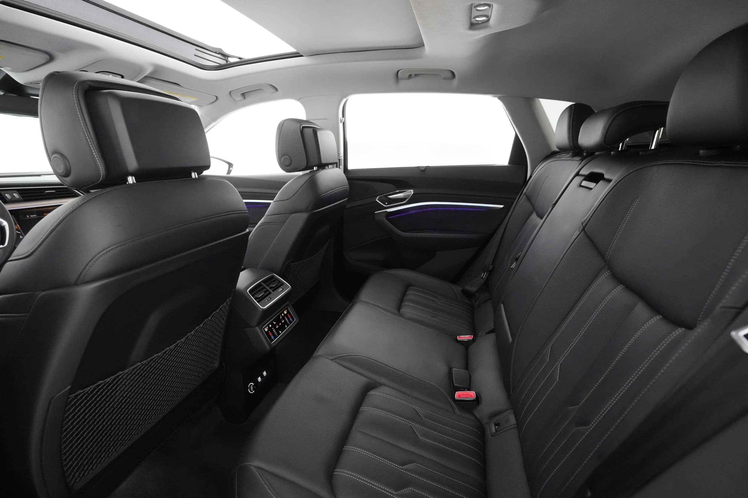 EverCars Co. vehicle image 17 for Audi e-tron -  Prestige on EverCars Co.