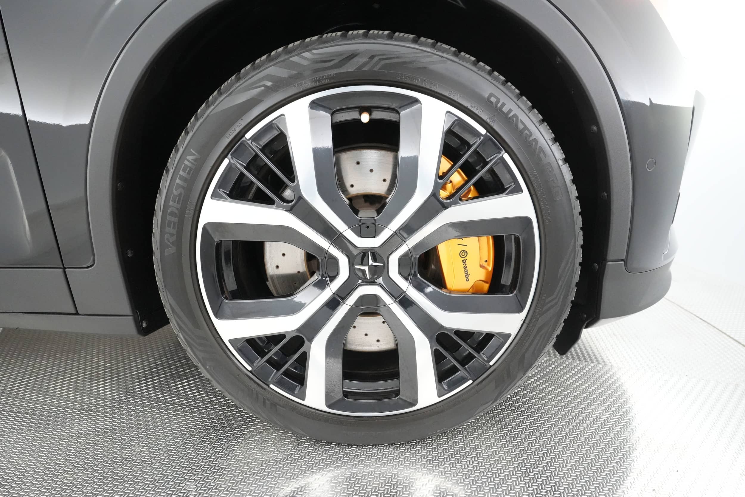 EverCars Co. vehicle image 15 for Polestar 2 -  Launch Edition on EverCars Co.