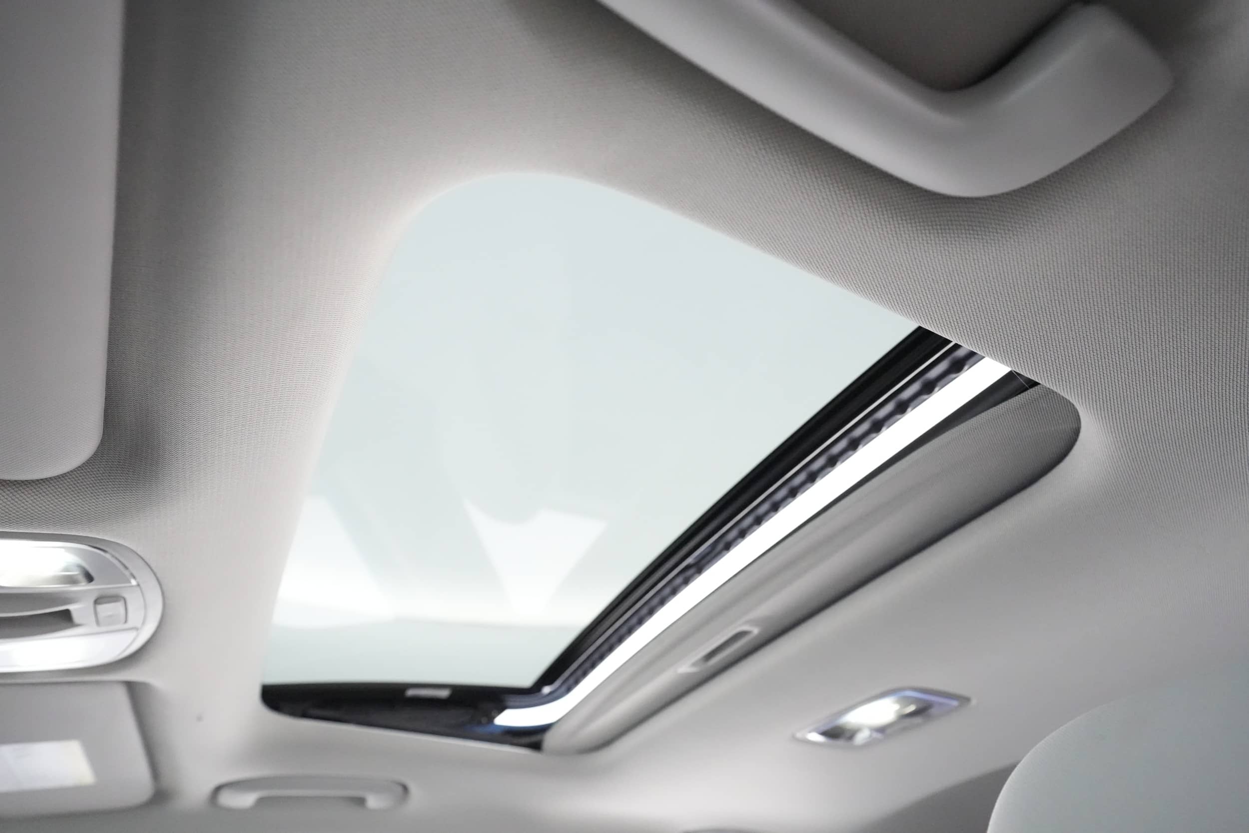 EverCars Co. vehicle image 23 for Hyundai Kona -  SEL on EverCars Co.
