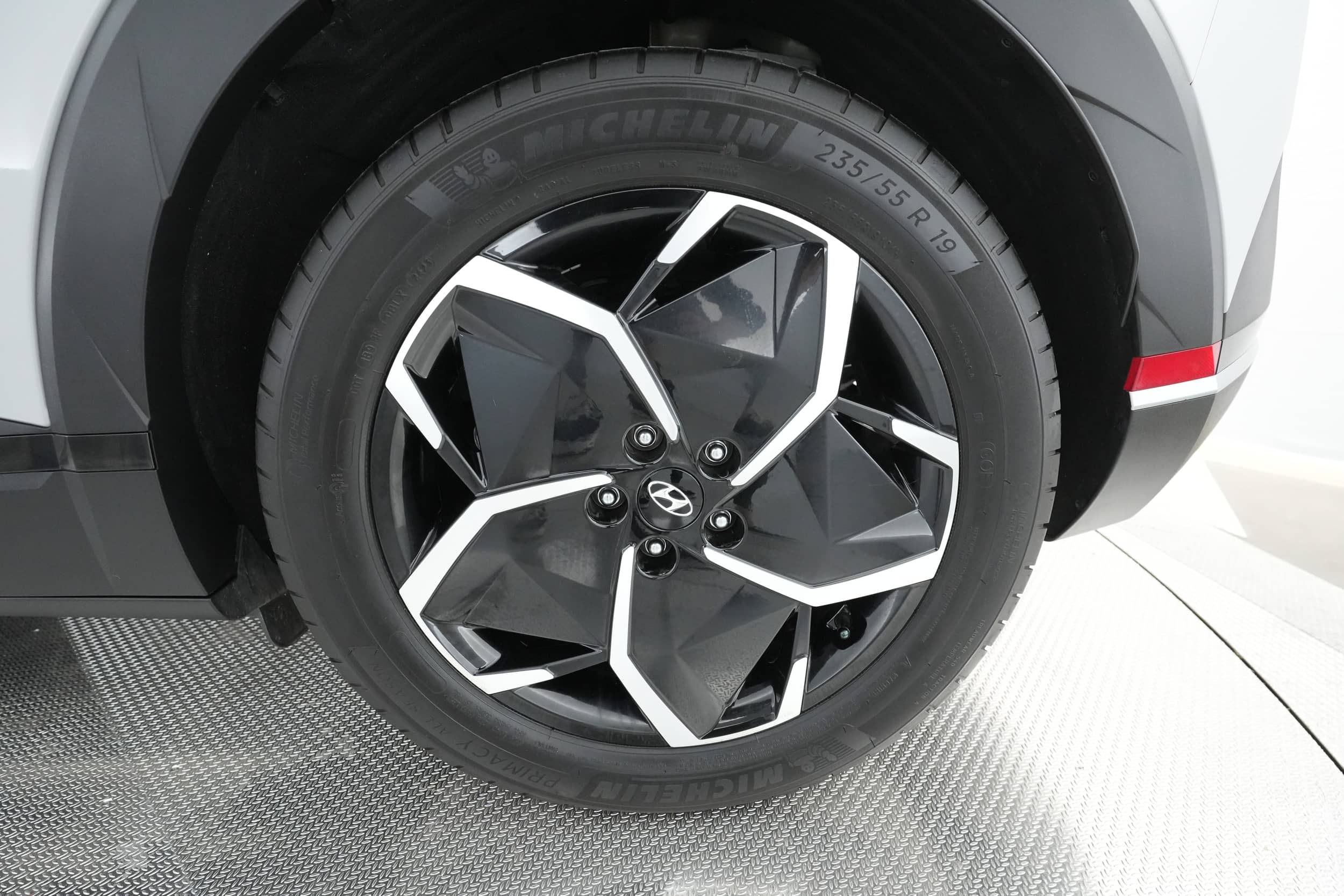 EverCars Co. vehicle image 13 for Hyundai IONIQ 5 -  SEL on EverCars Co.