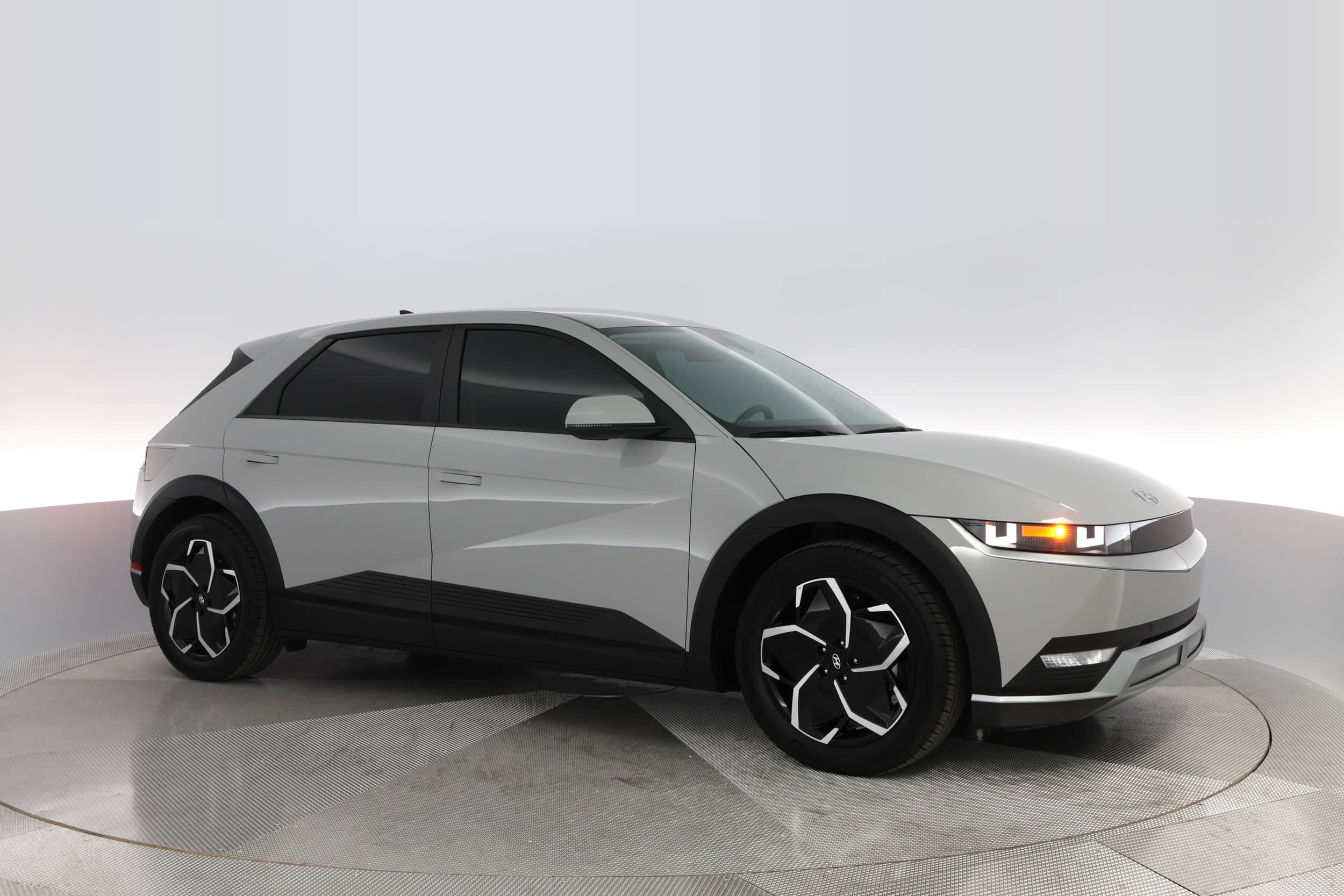 EverCars Co. vehicle image 7 for Hyundai IONIQ 5 -  SEL on EverCars Co.