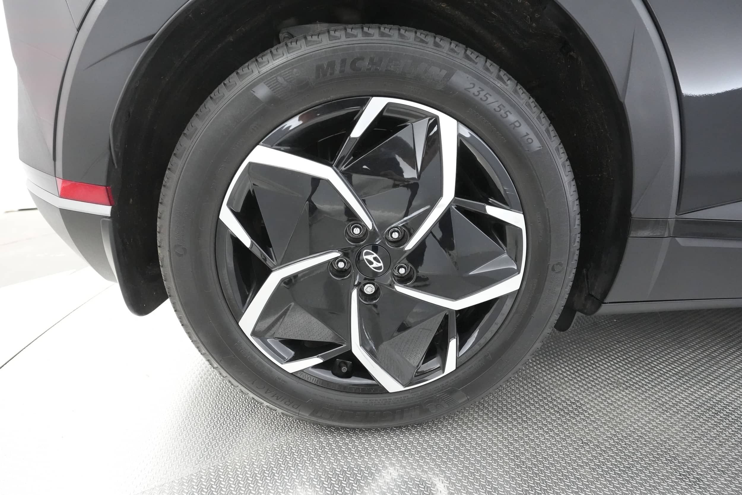 EverCars Co. vehicle image 17 for Hyundai IONIQ 5 -  SEL on EverCars Co.