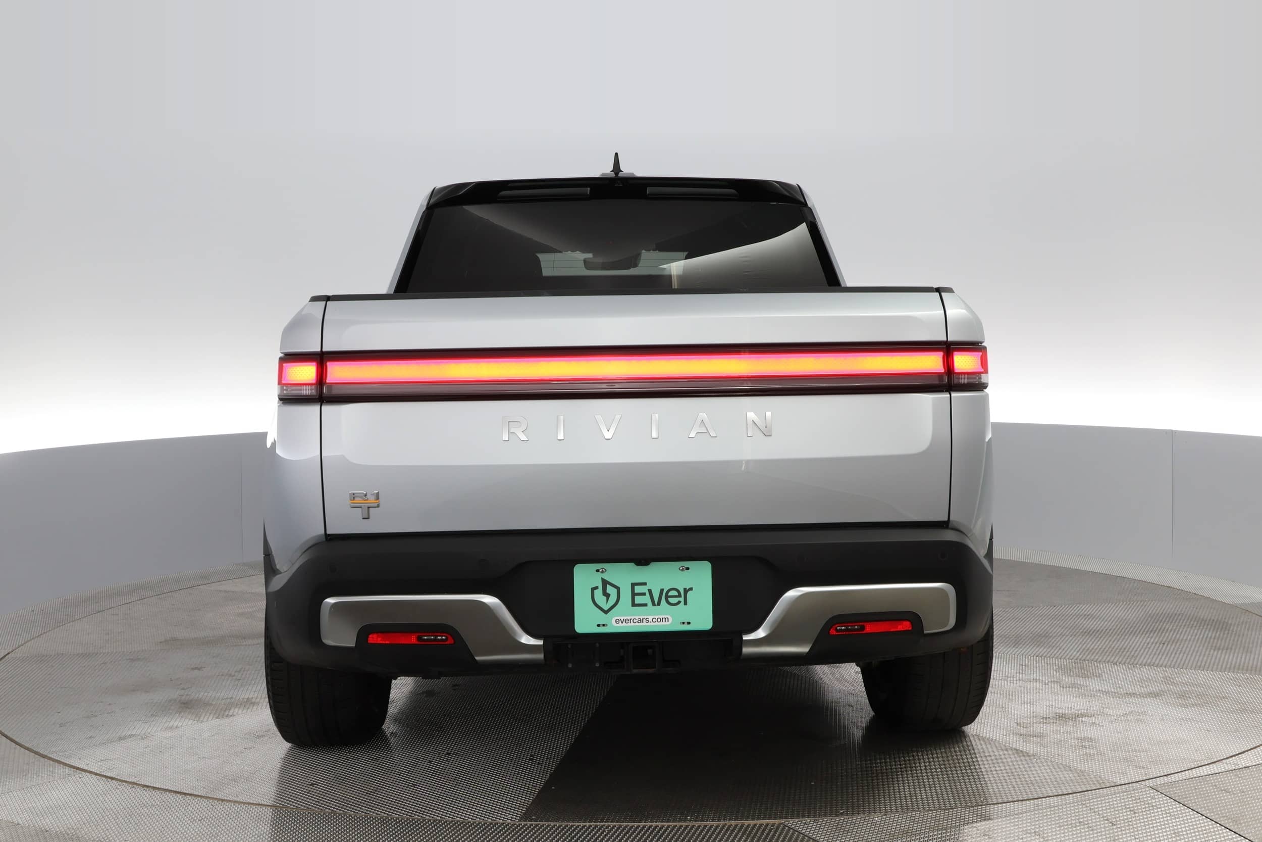 EverCars Co. vehicle image 11 for Rivian R1T -  Adventure on EverCars Co.